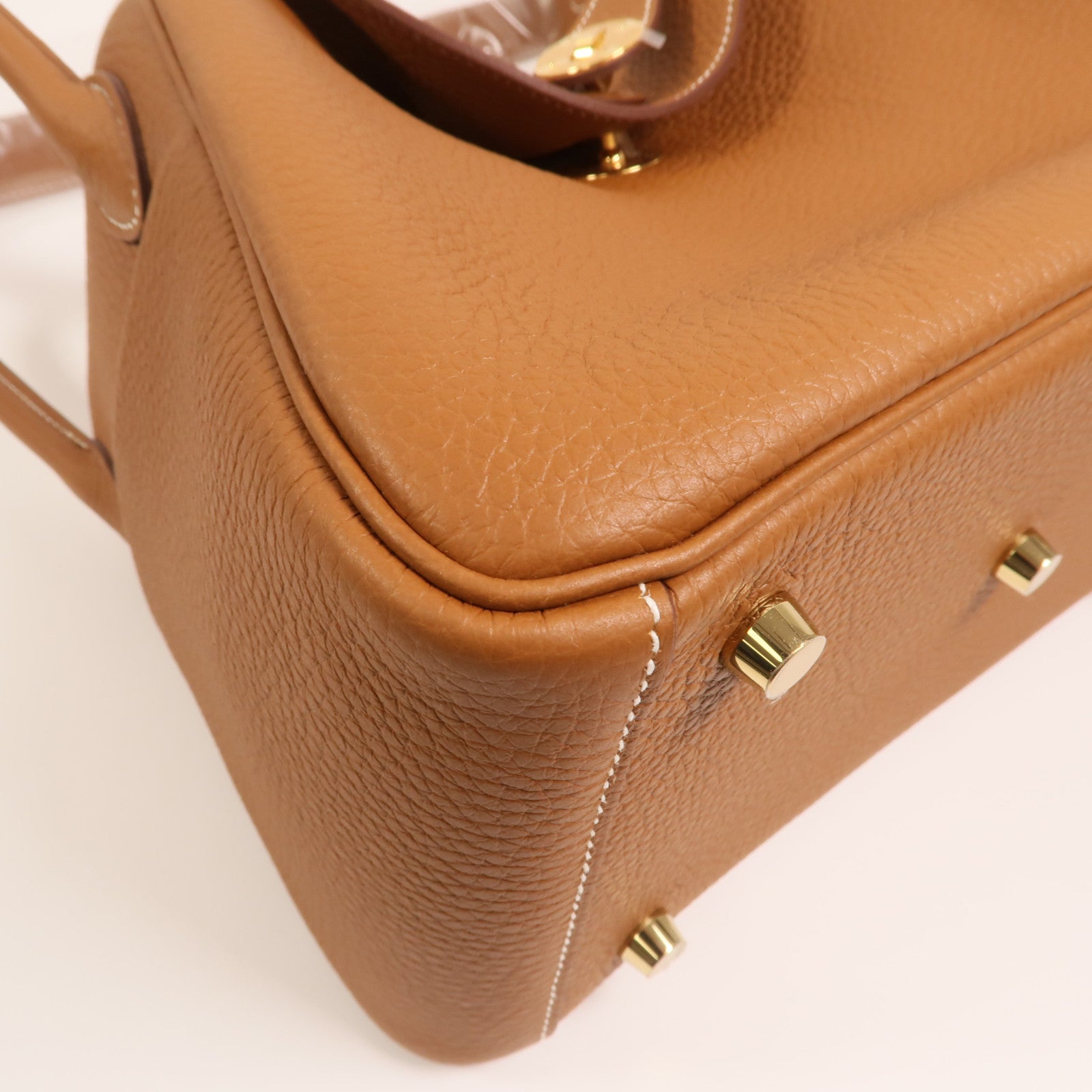 HERMES Clemence皮革Lindy 26金扣手挽肩背兩用袋Gold