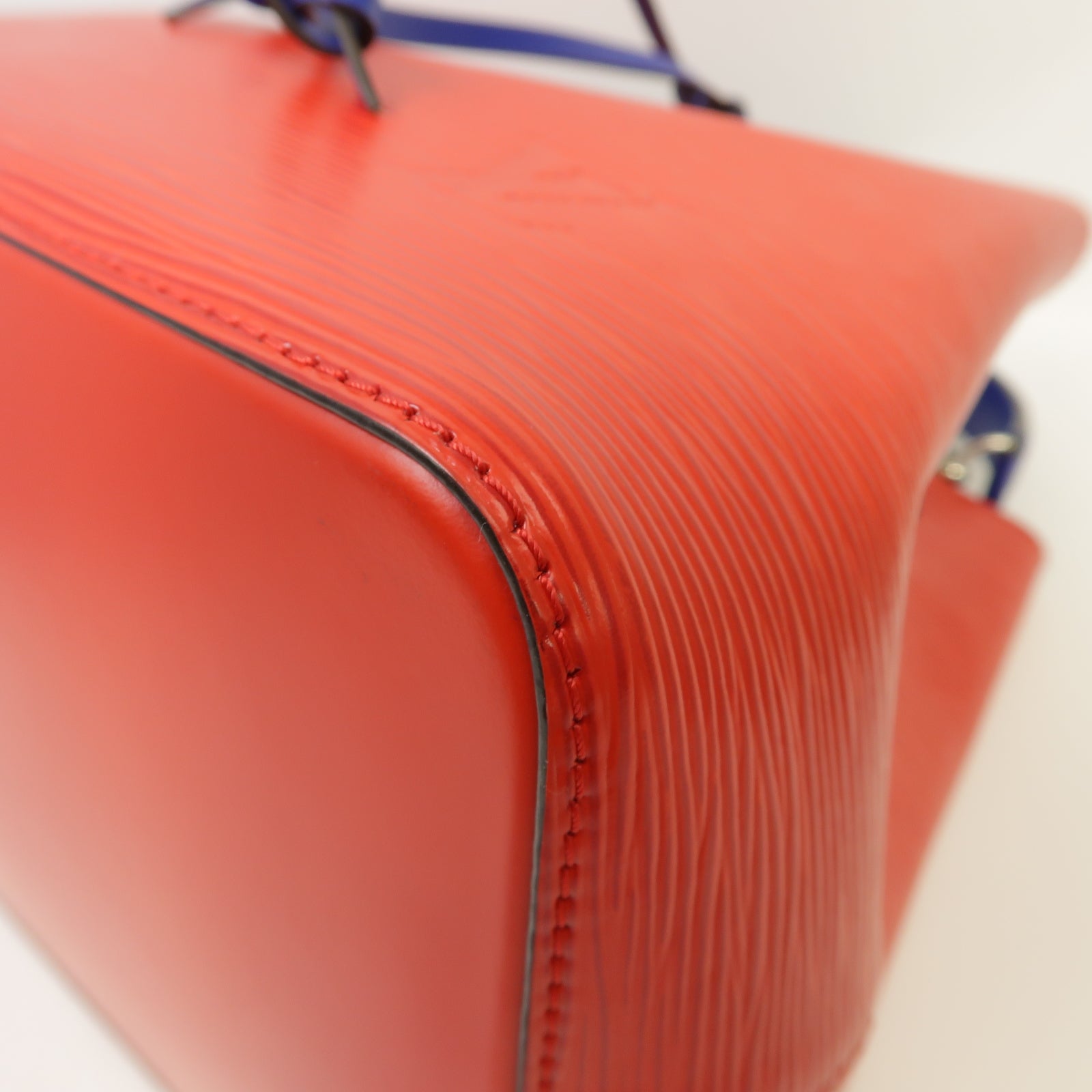 LOUIS VUITTON Epi NeoNoe銀扣手挽肩背兩用袋紅色/藍色