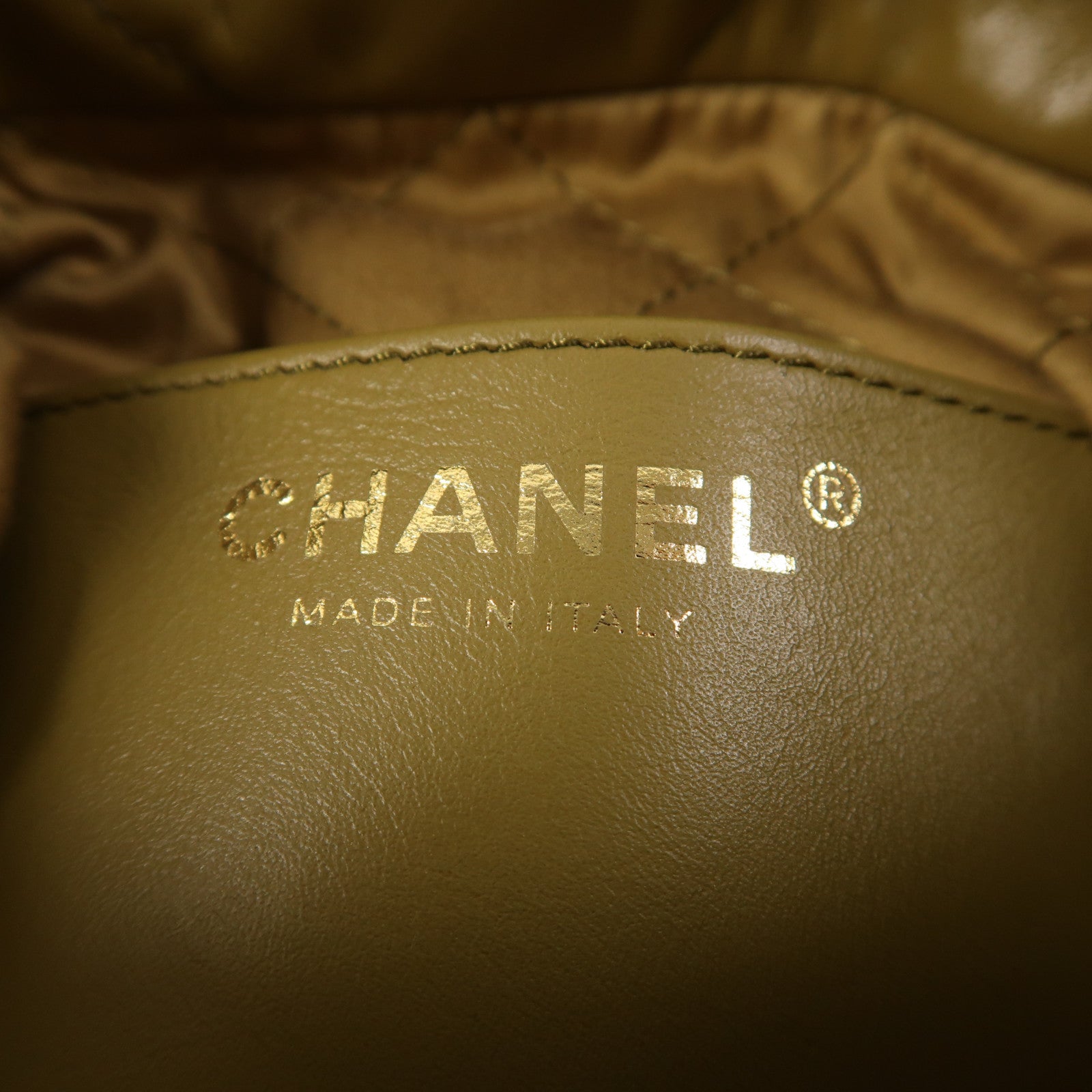 CHANEL 牛皮皮革Chanel 22 Mini金扣手挽肩背兩用袋