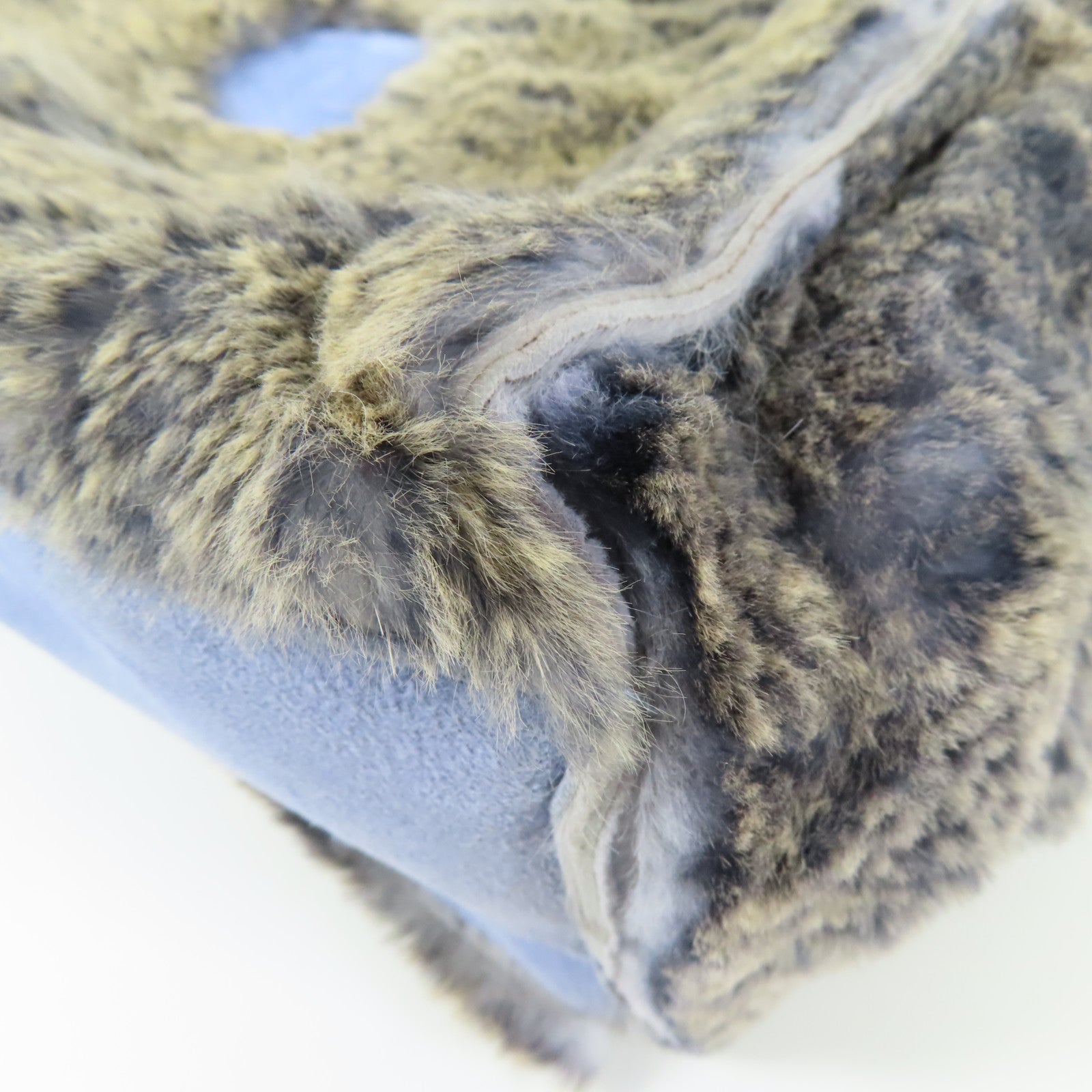 CHANEL 兔毛/絨布Handbag銀扣手挽袋