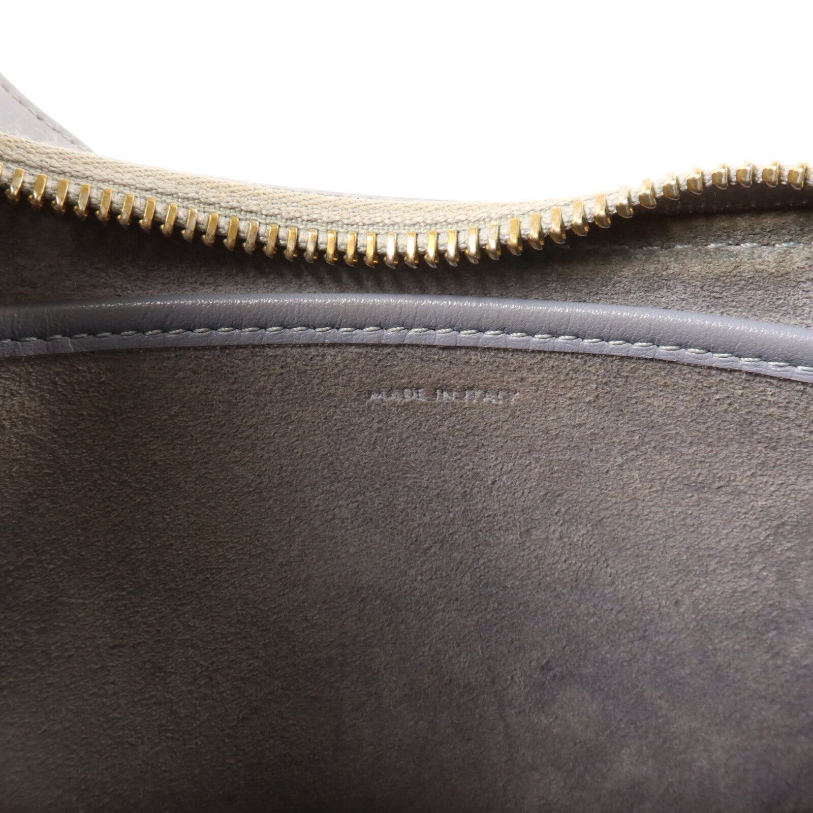 CELINE 牛皮皮革Ava Medium肩背袋