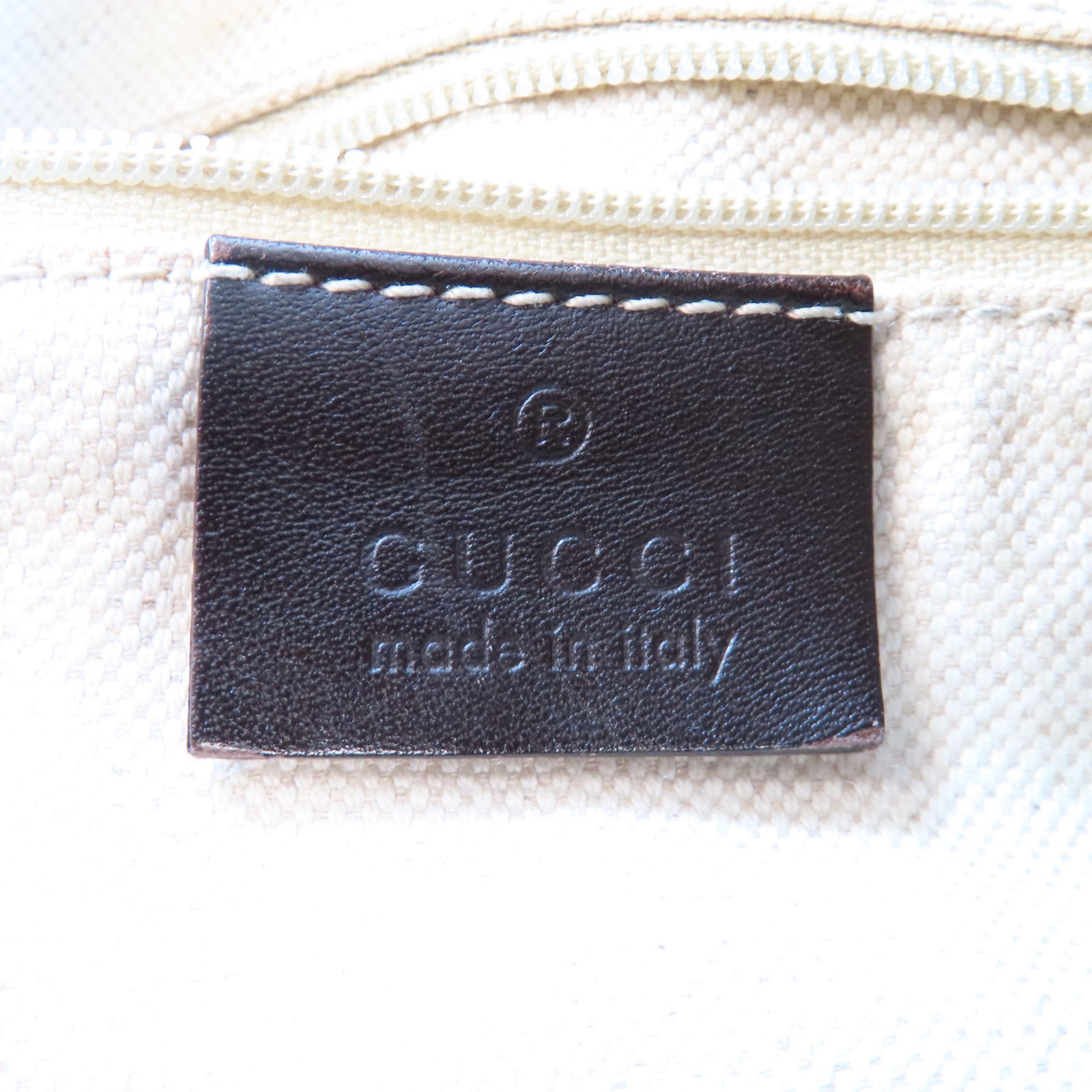GUCCI 帆布Sukey Hobo金扣肩背袋棕色