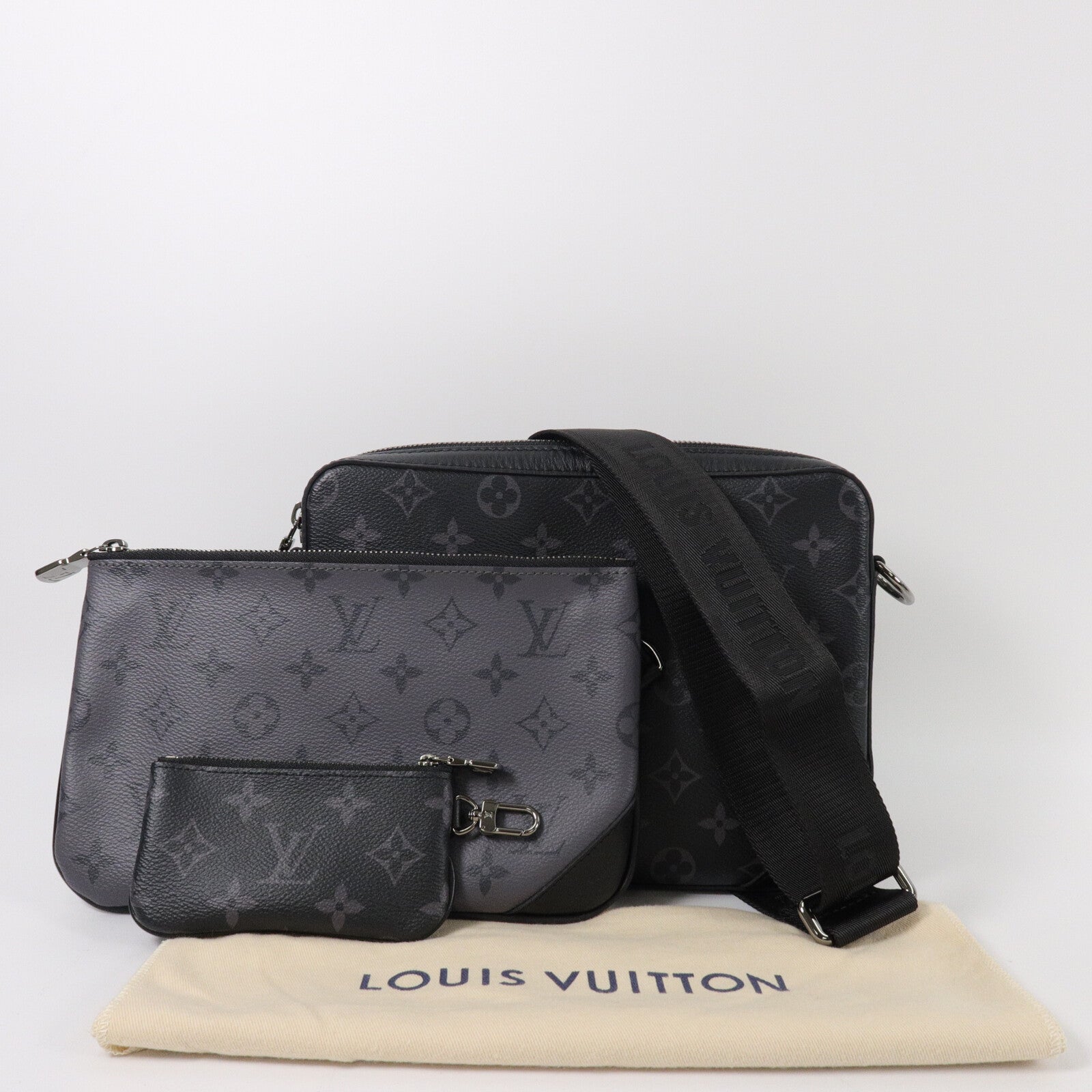 LOUIS VUITTON Monogram Eclipse Reverse Trio Messenger肩背袋