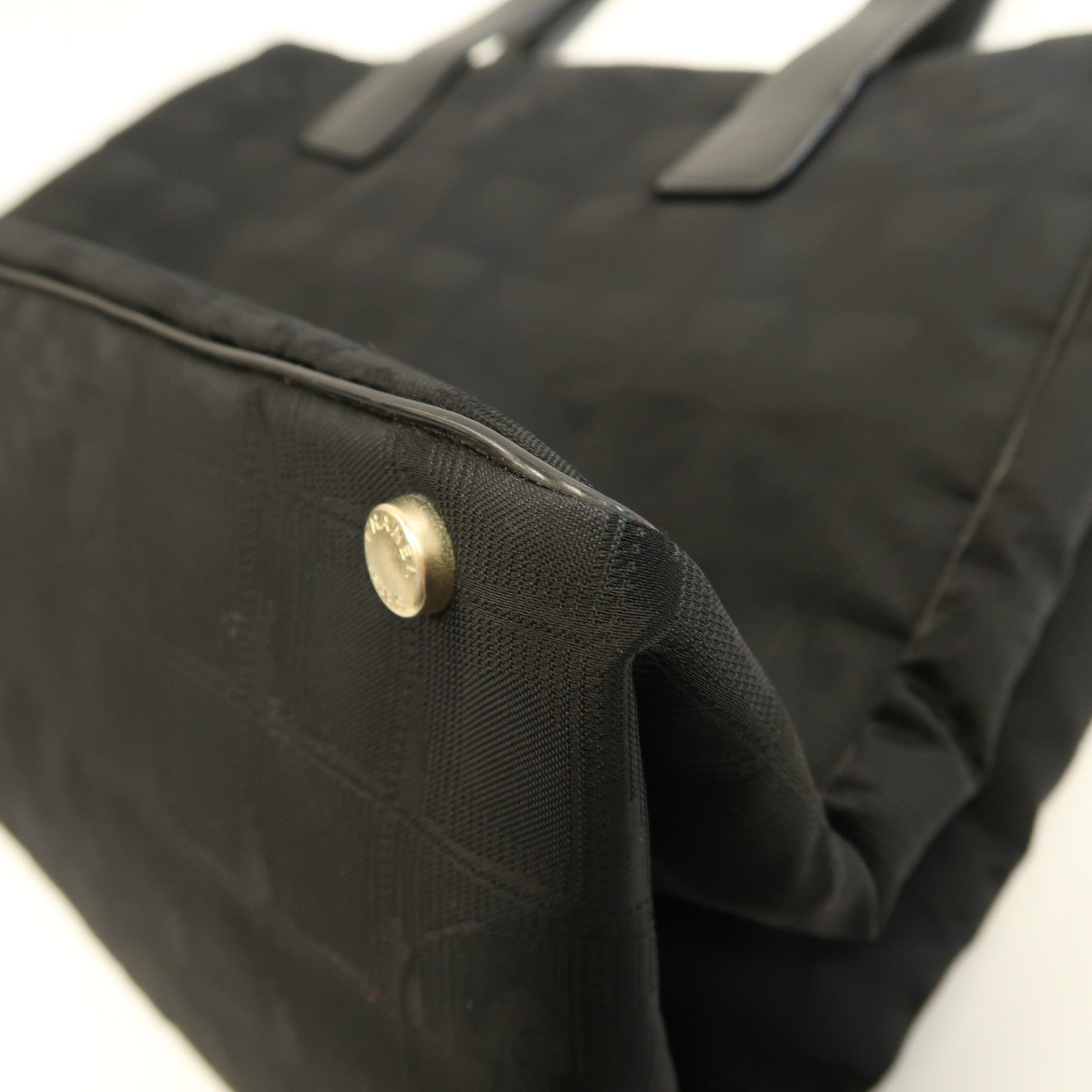 CHANEL 帆布Hand Bag金扣手挽袋黑色