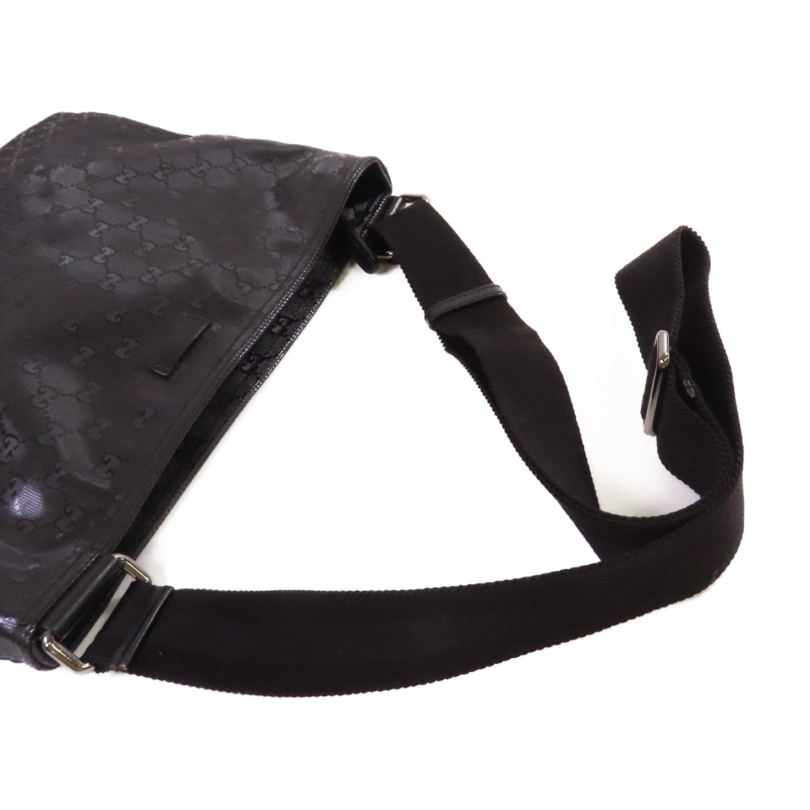 GUCCI 塗層帆布Diamante Shoulder Bag銀扣肩背袋黑色