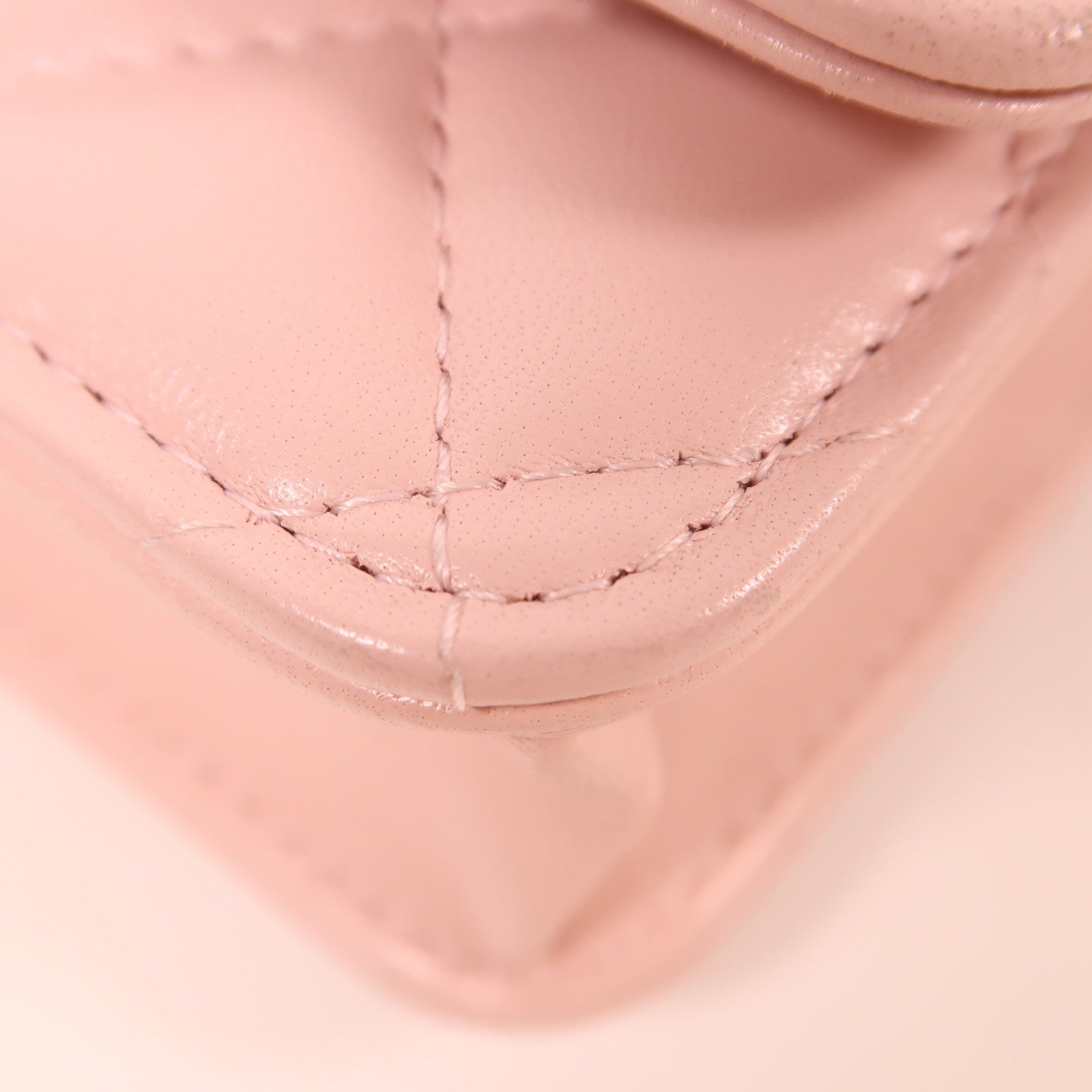 CHANEL 羊皮皮革WOC Wallet On Chain金扣鏈帶肩背袋