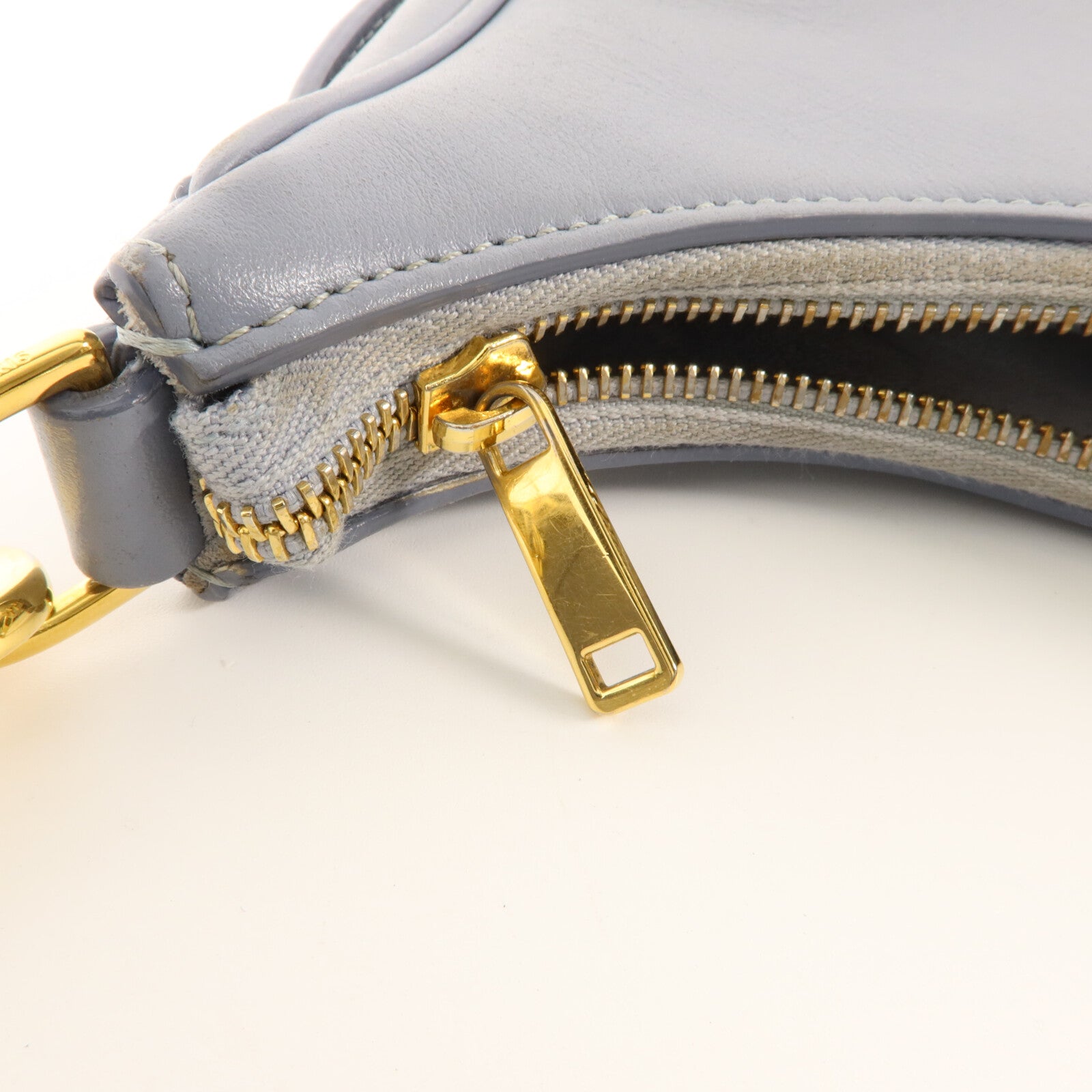 CELINE 牛皮皮革Ava Medium肩背袋