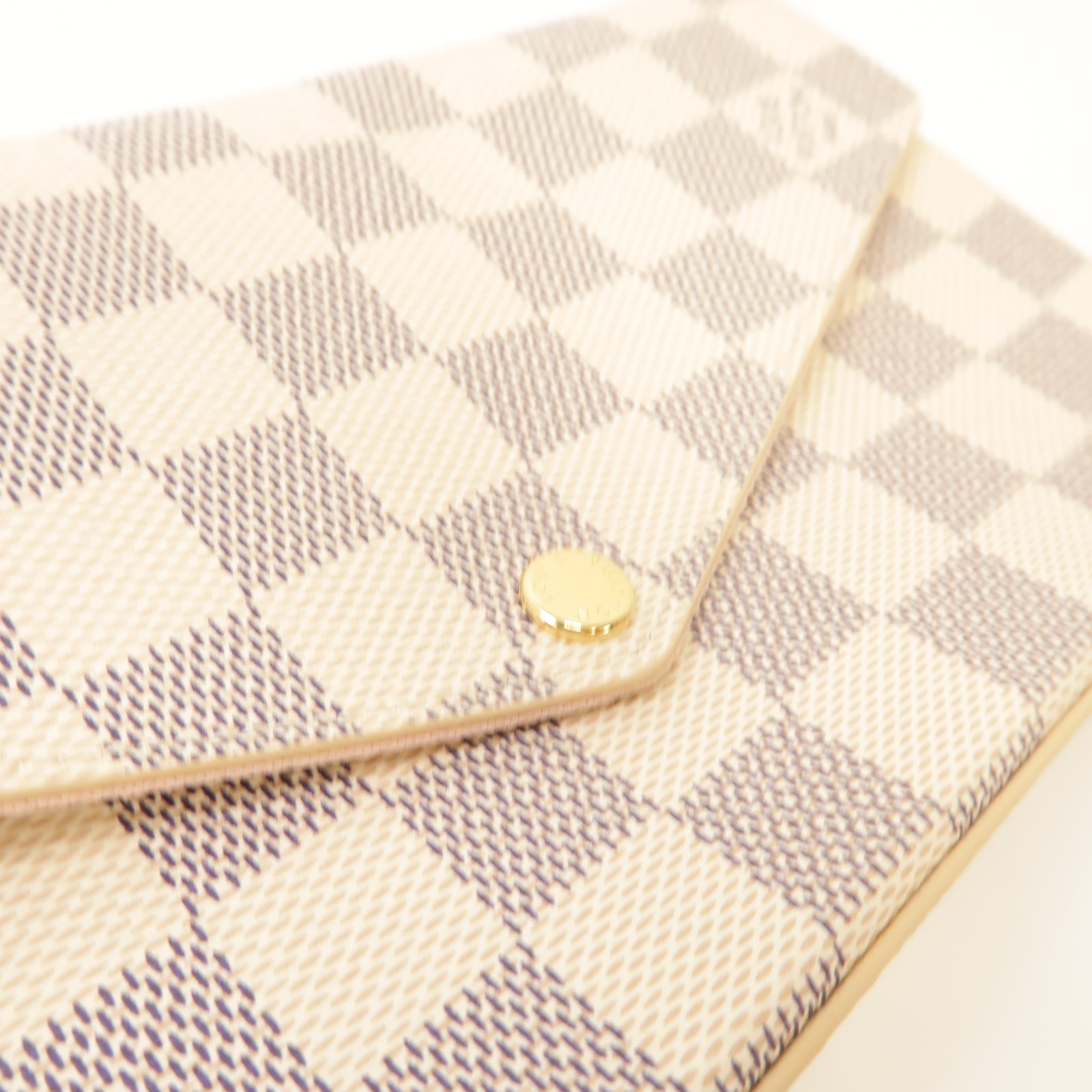 LOUIS VUITTON Damier Azur Pochette Felicice金扣鏈帶肩背袋白色