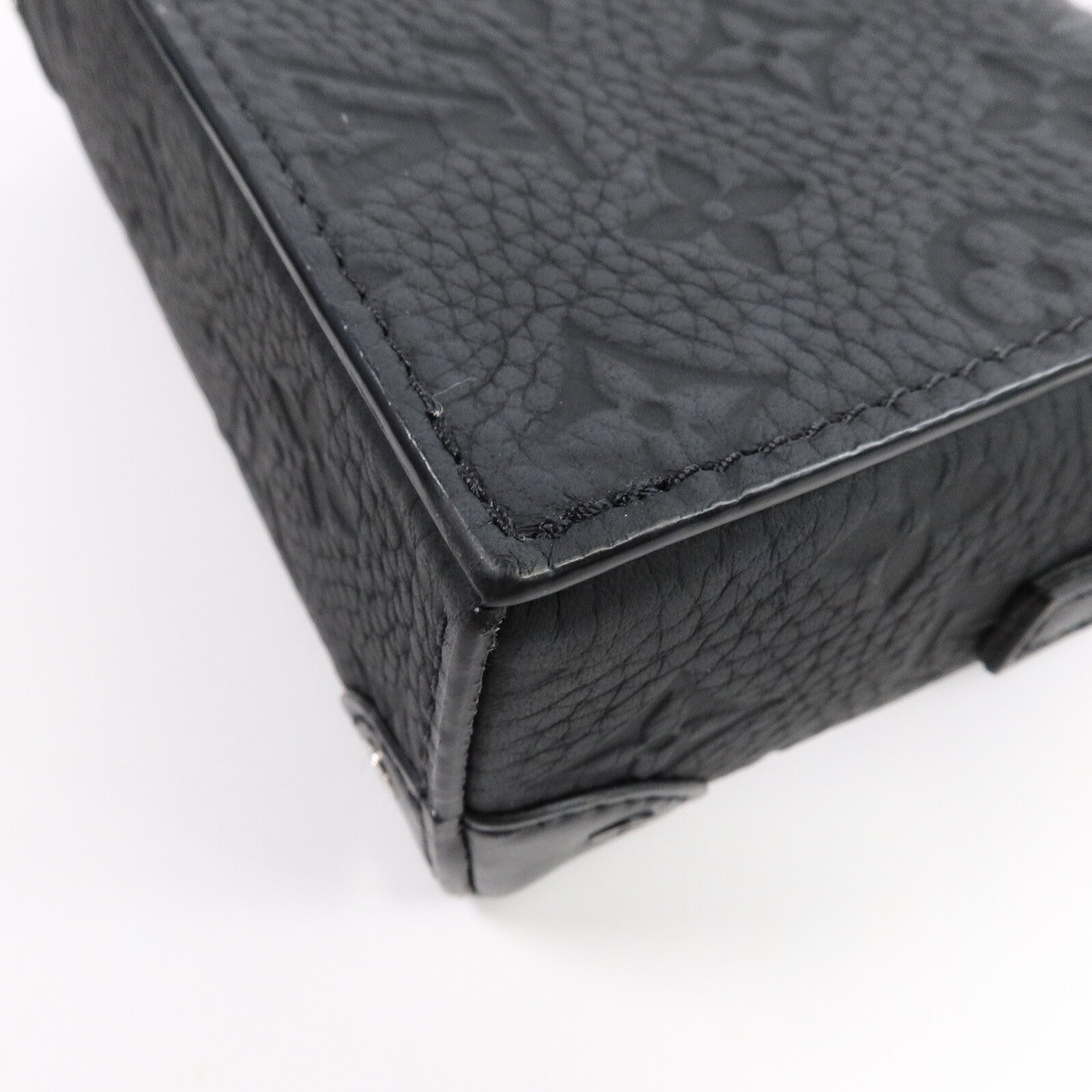 LOUIS VUITTON Monogram Taurillon Steamer Wearable Wallet扣肩背袋
