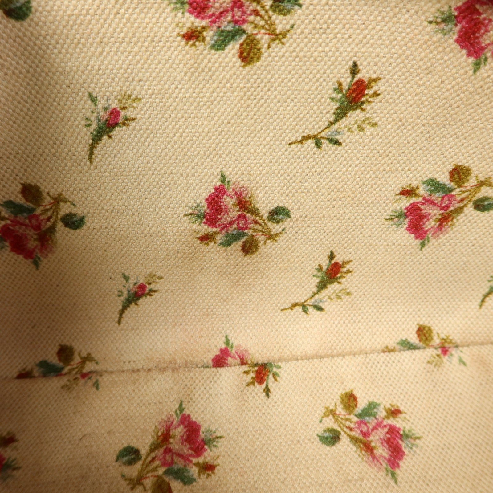 GUCCI 塗層帆布GG Supreme Messenger金扣肩背袋