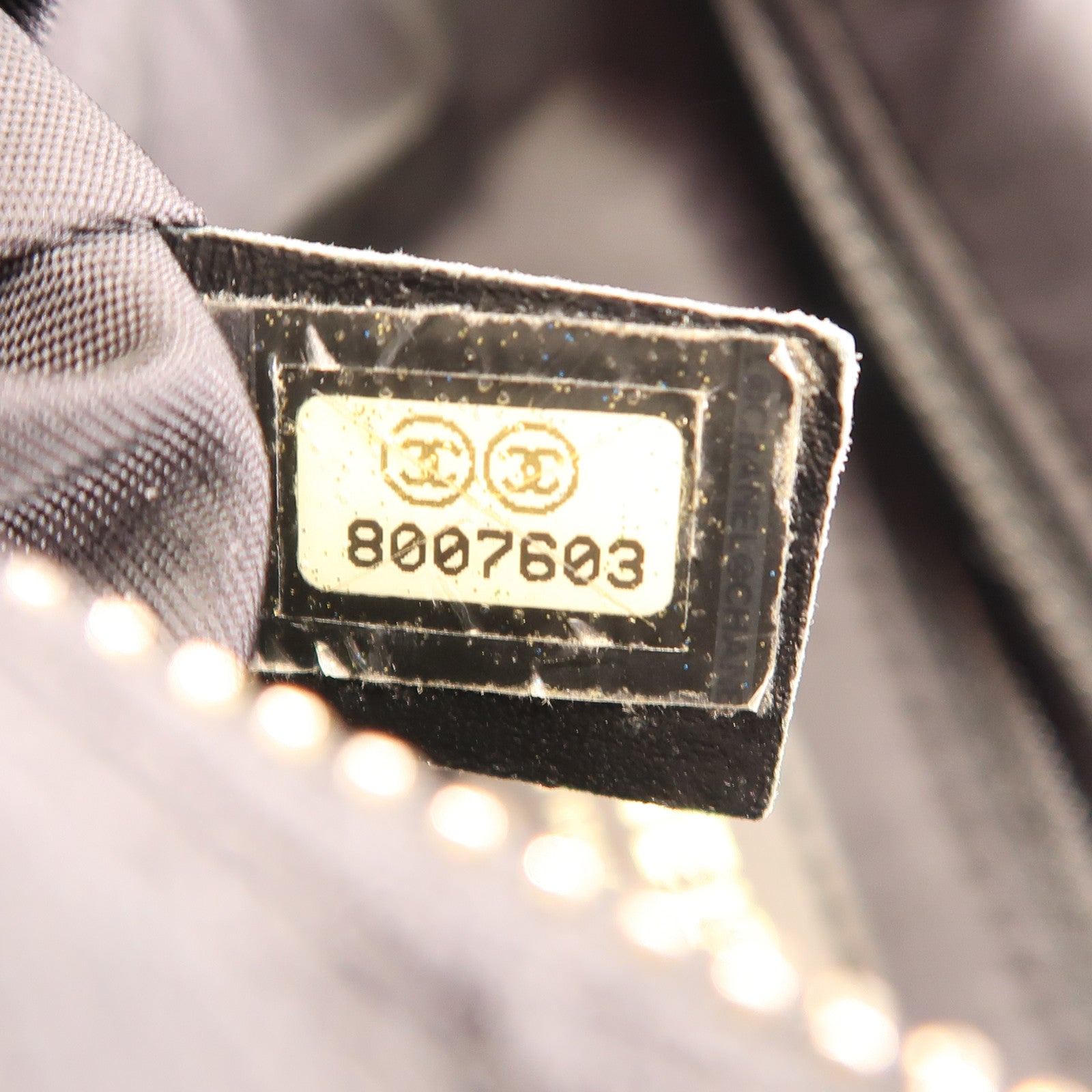 CHANEL 尼龍New Travel Line金扣手挽袋