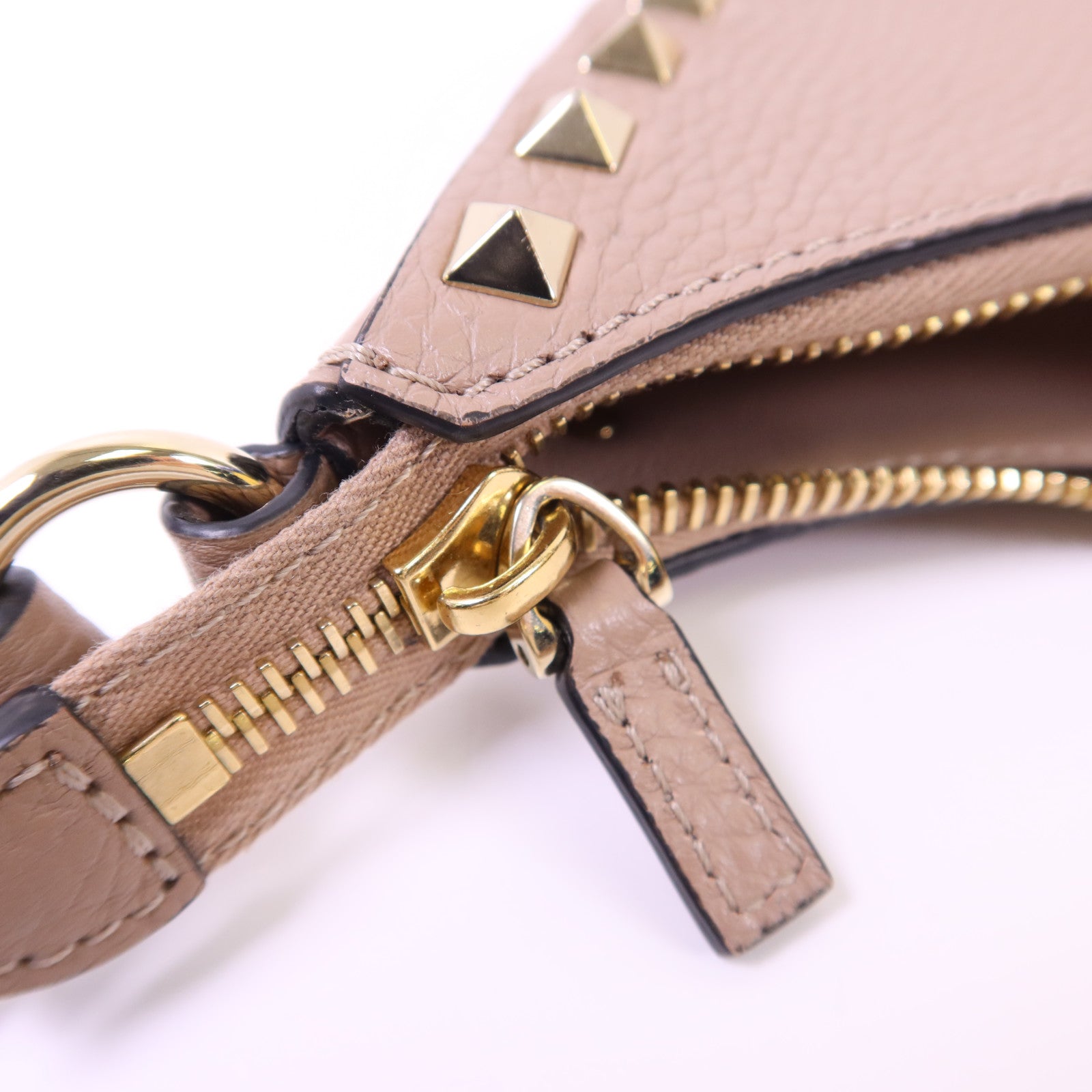 Valentino 牛皮皮革Mini Rockstud Hobo Bag金扣肩背袋