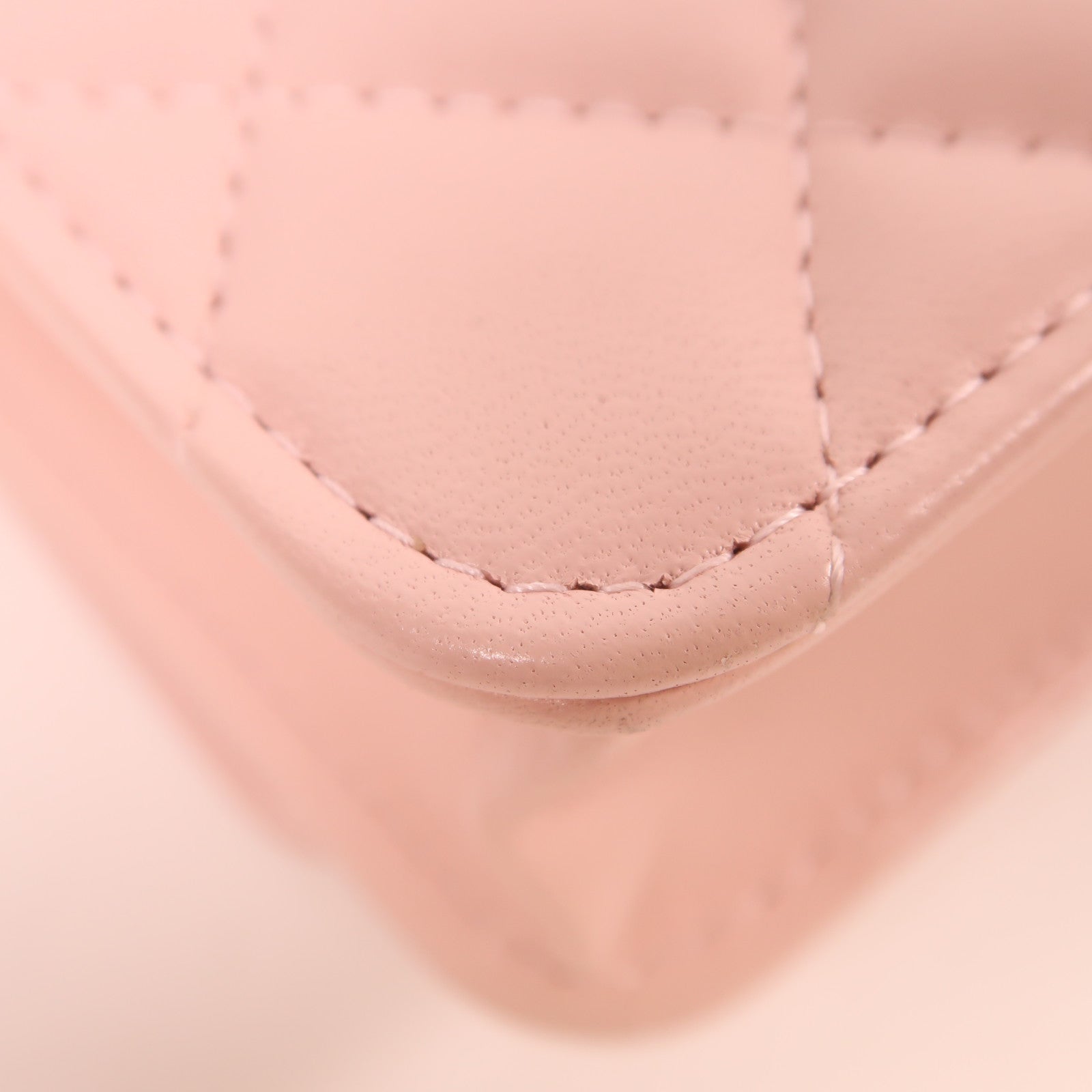 CHANEL 羊皮皮革WOC Wallet On Chain金扣鏈帶肩背袋