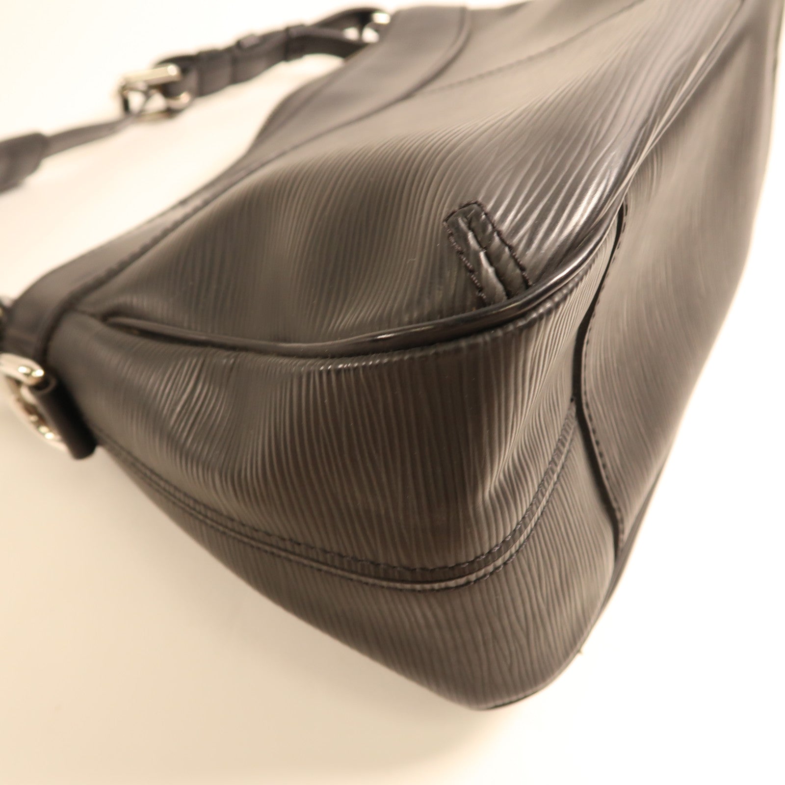 LOUIS VUITTON LV SHW Turenne PM Shoulder Bag Epi Leather M59282 Black