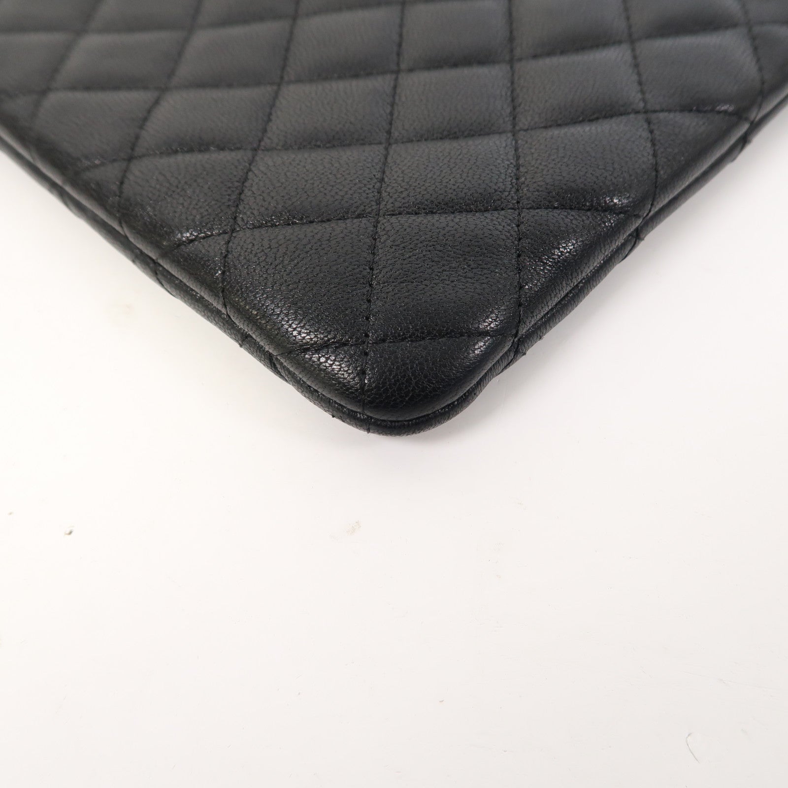 CHANEL 菱格牛皮皮革Clutch銀扣手拿包黑色