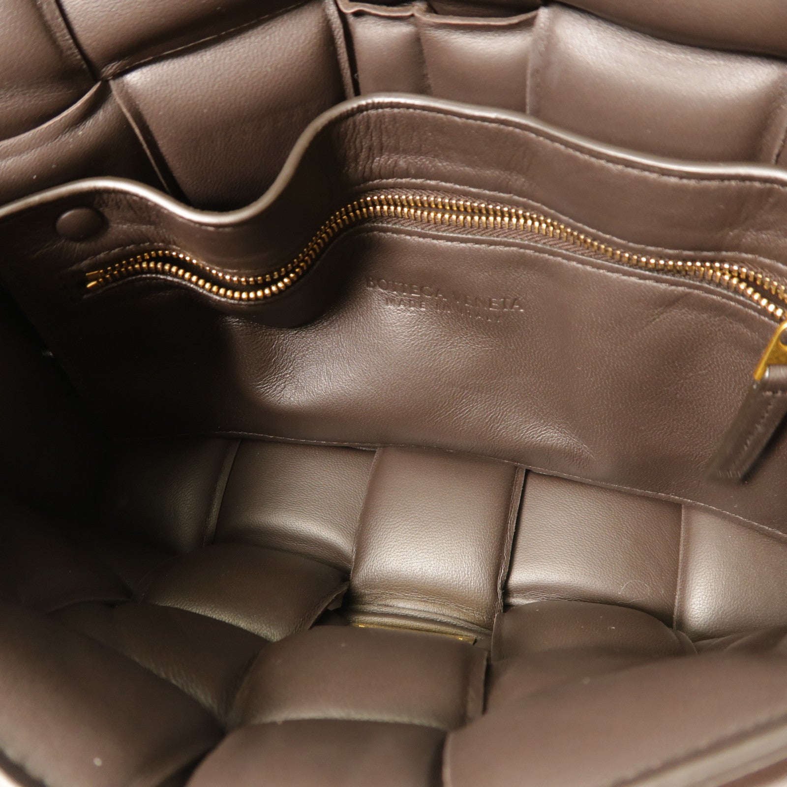 BOTTEGA VENETA 羊皮皮革Padded Cassette肩背袋