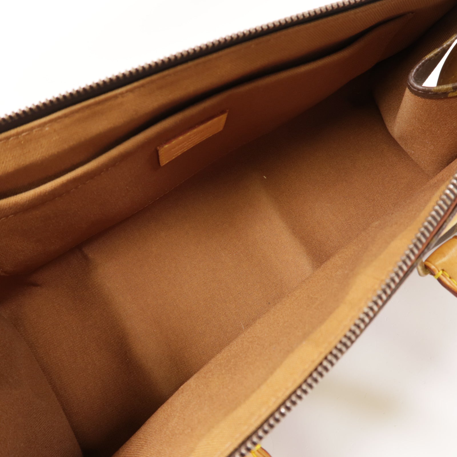 LOUIS VUITTON Monogram Popincourt金扣手挽袋