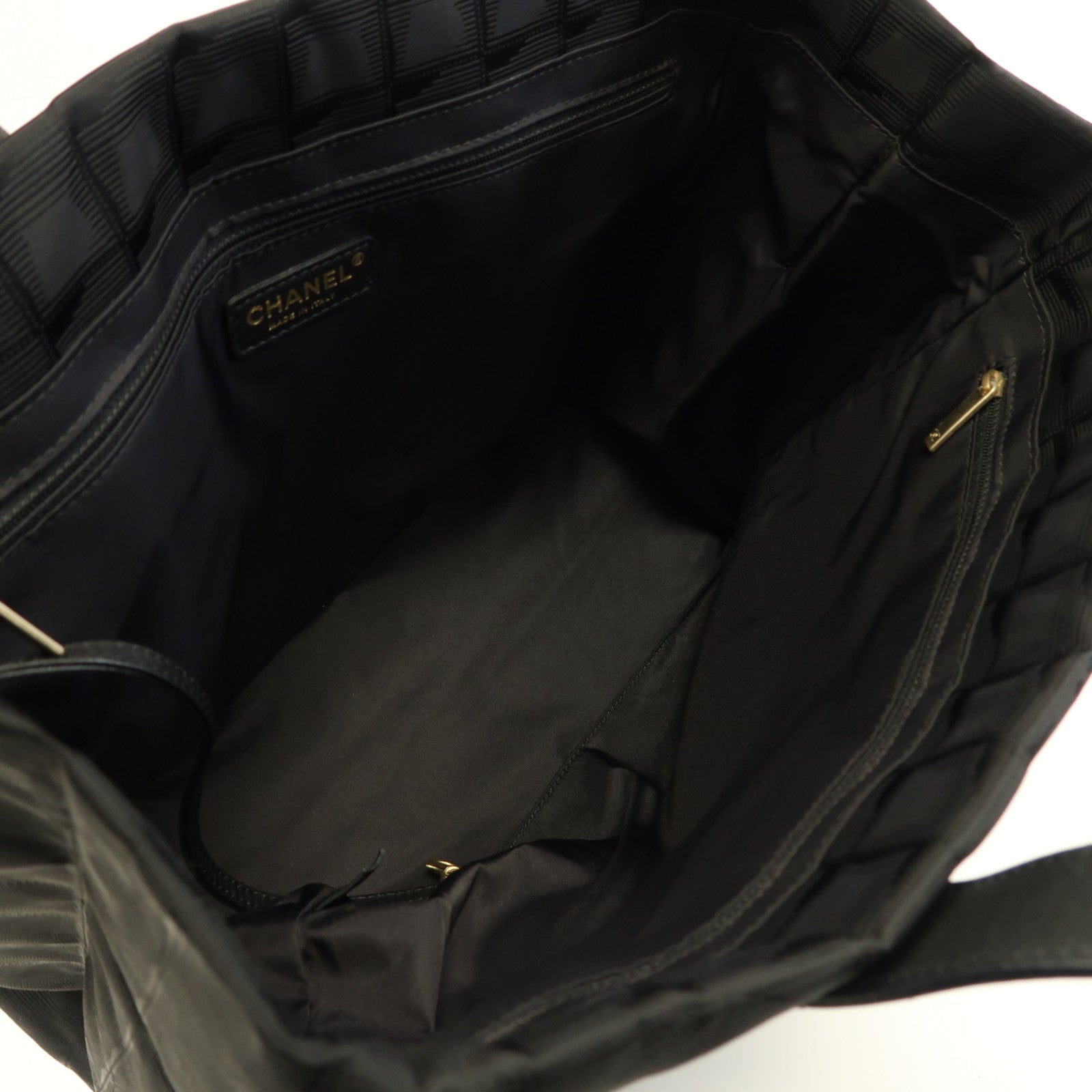 CHANEL 帆布Hand Bag金扣手挽袋黑色