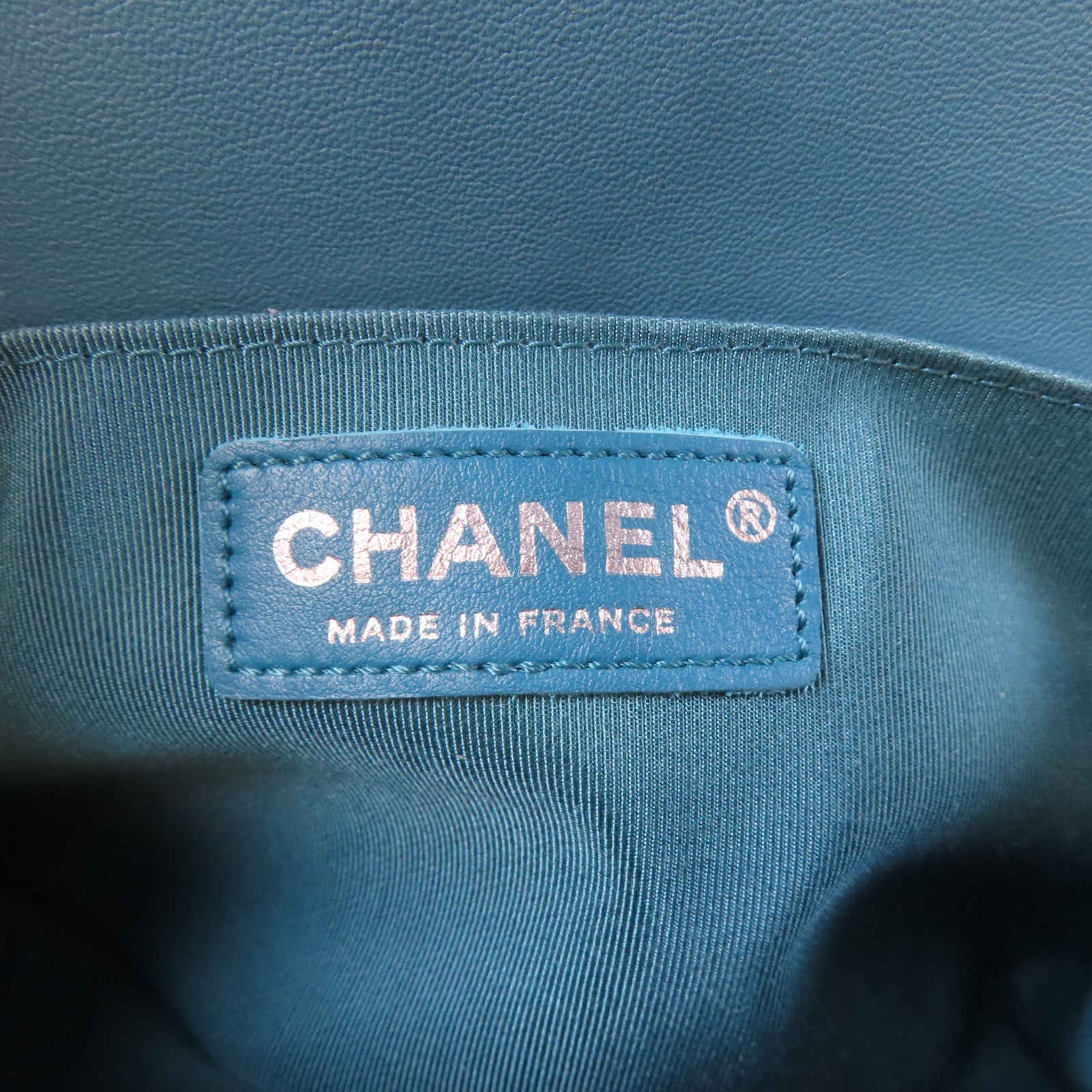 CHANEL 【激減優惠】菱格羊皮皮革Boy 25黑扣鏈帶肩背袋藍色