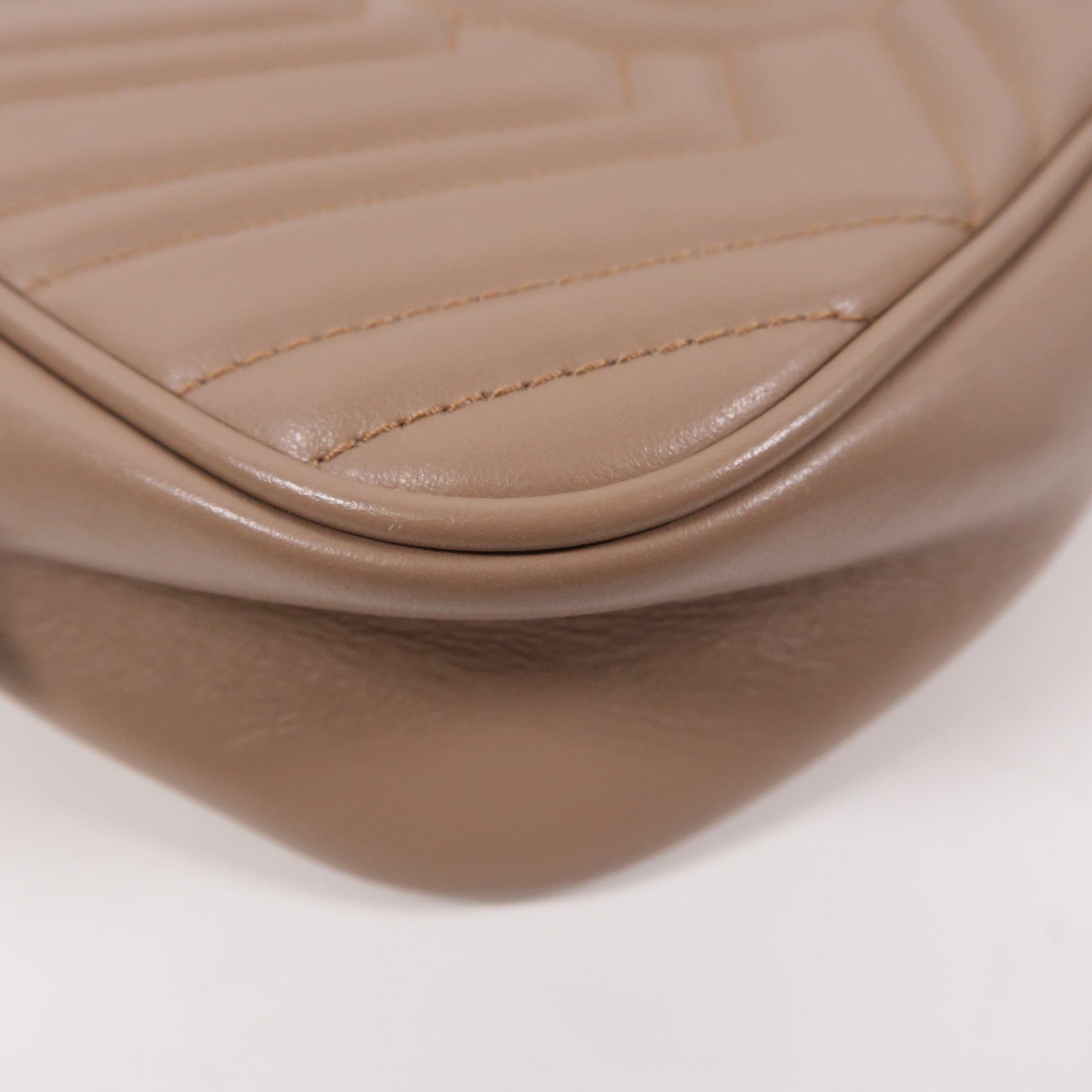 GUCCI 牛皮皮革GG Marmont Small金扣肩背袋啡色