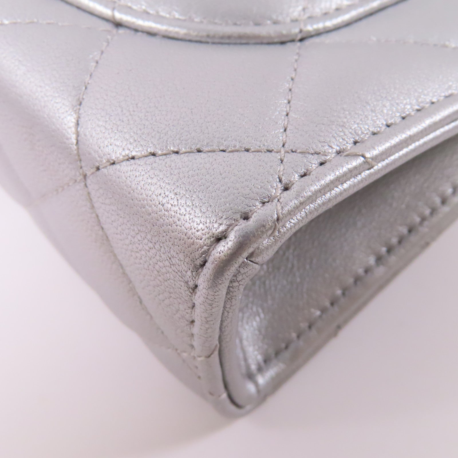 CHANEL 菱格牛皮皮革Hand Bag金扣手挽袋銀色