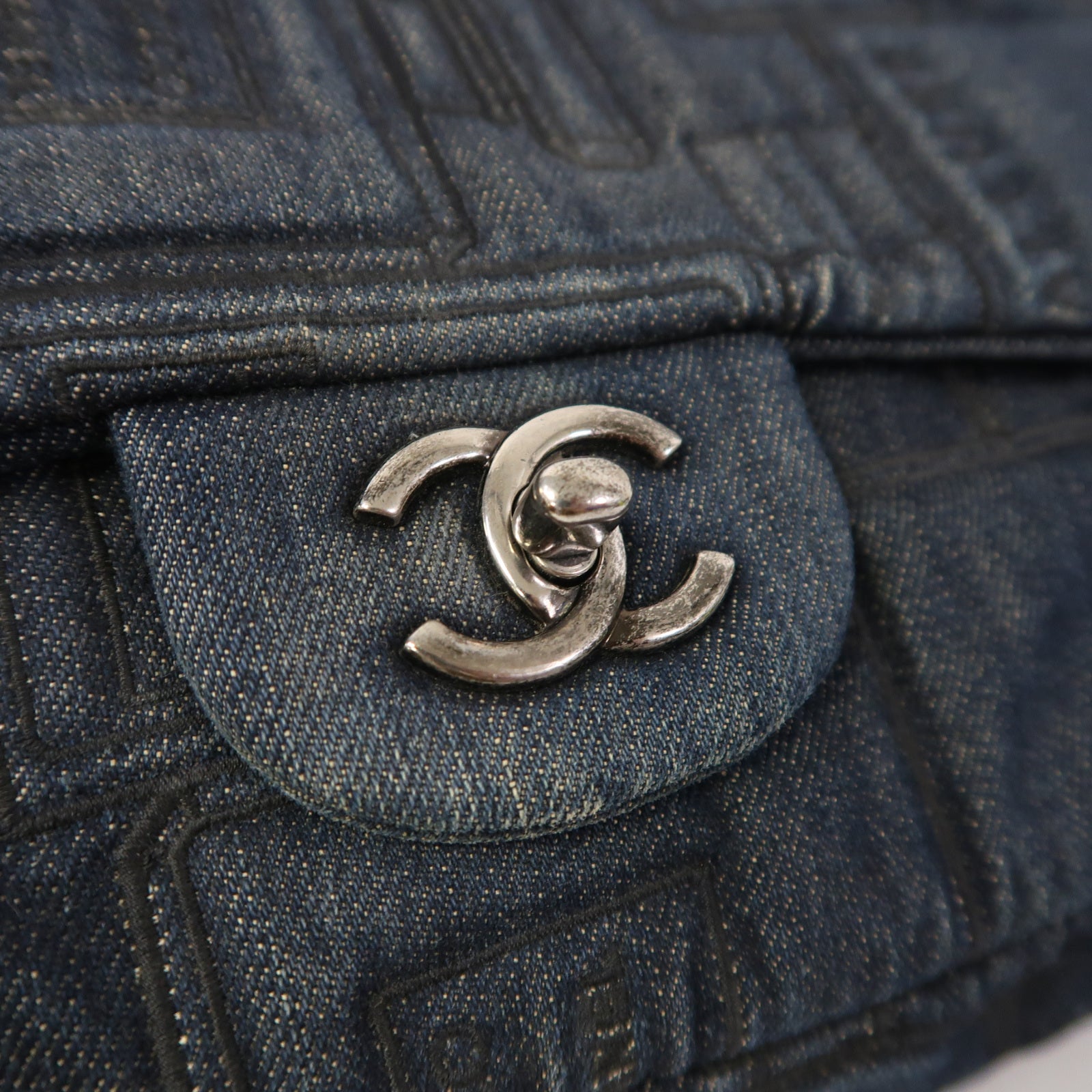CHANEL 牛仔布Shoulder Bag銀扣鏈帶肩背袋藍色