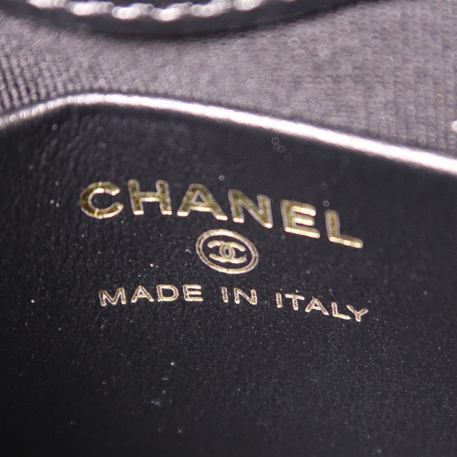 CHANEL 皮革Nano 31銀扣鏈帶肩背袋