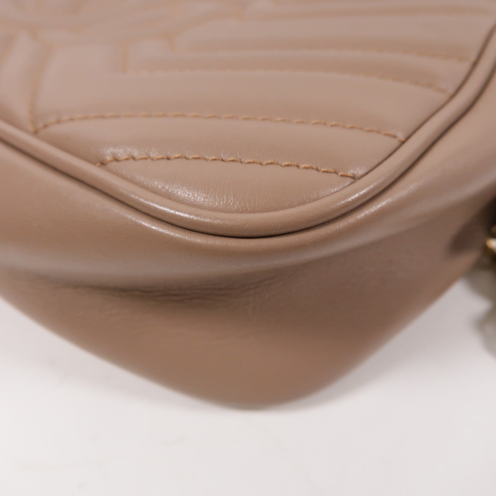 GUCCI 牛皮皮革GG Marmont Small金扣肩背袋啡色