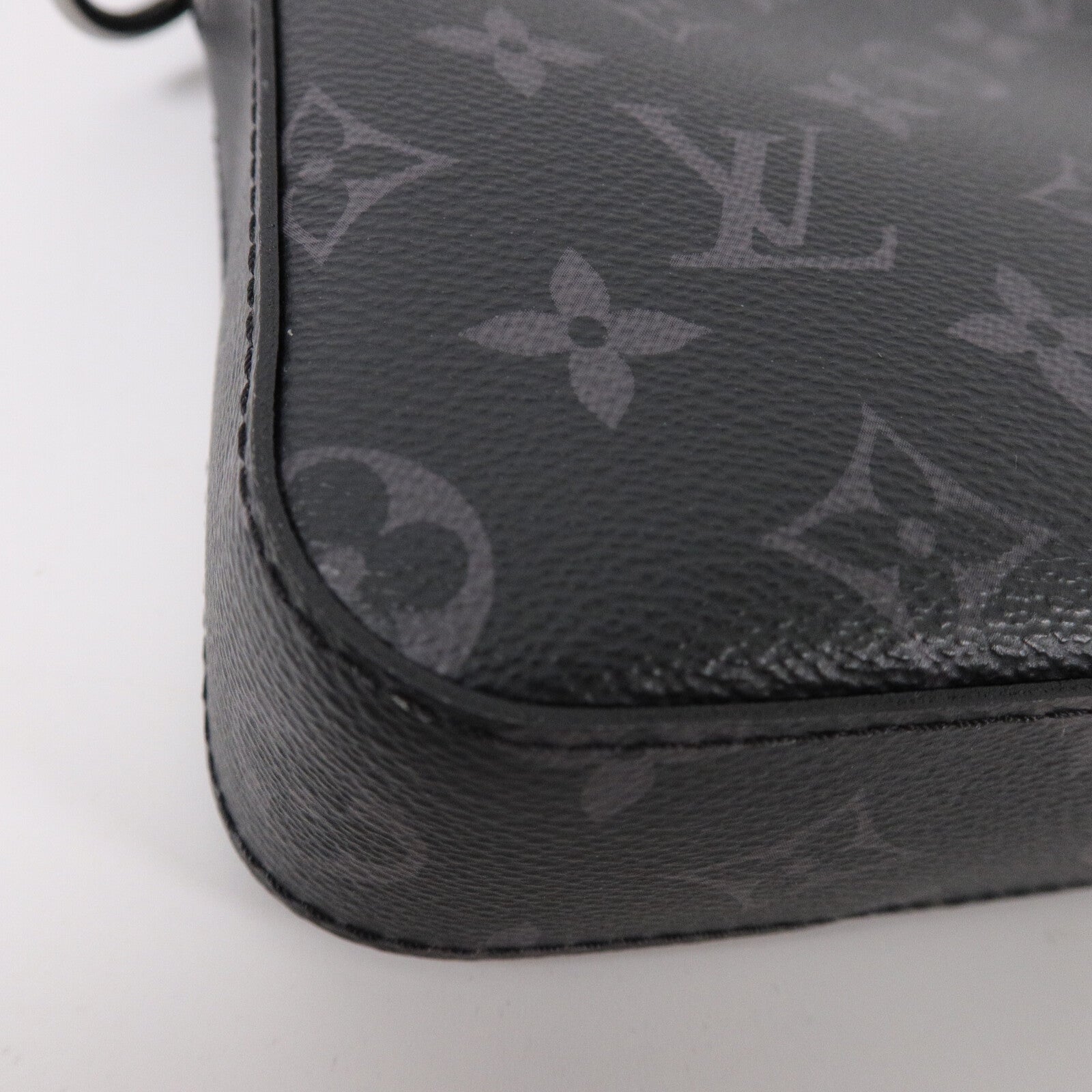 LOUIS VUITTON Monogram Eclipse Reverse Trio Messenger肩背袋
