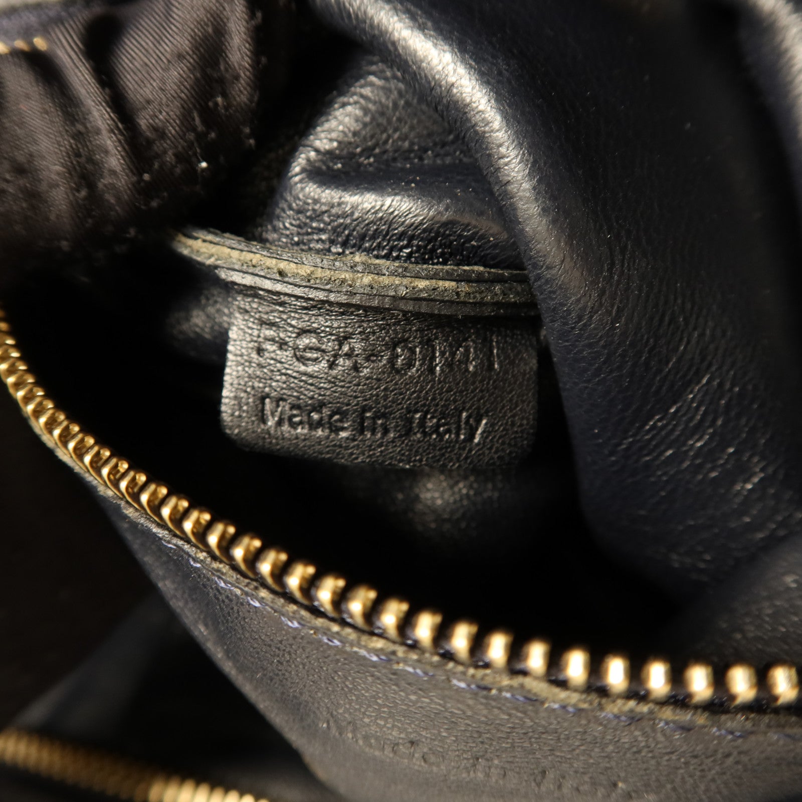 CELINE 蛇皮皮革Mini Luggage金扣手挽袋