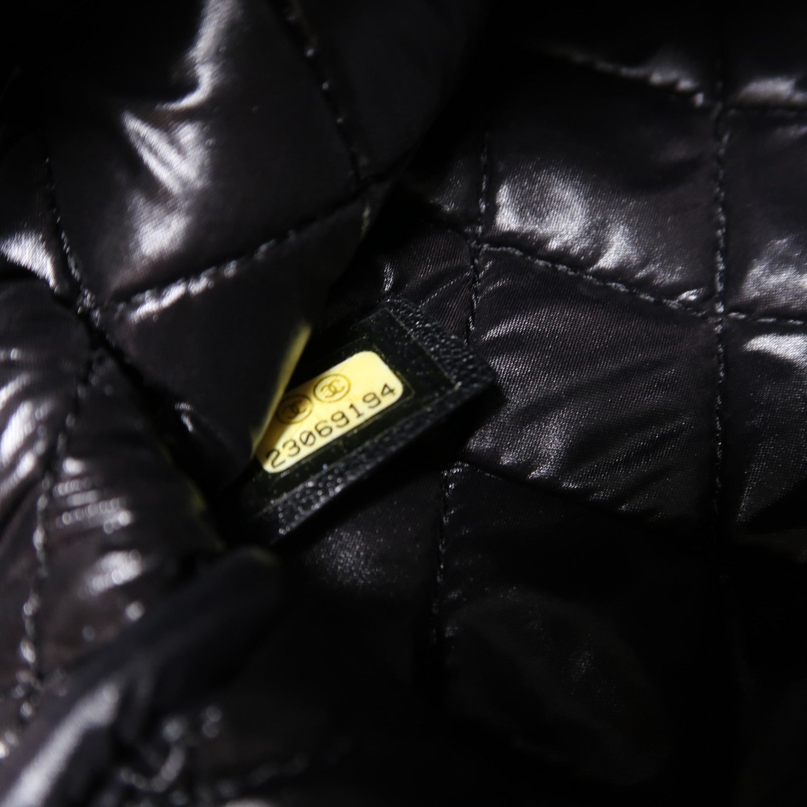 CHANEL 菱格牛皮皮革Clutch銀扣手拿包黑色