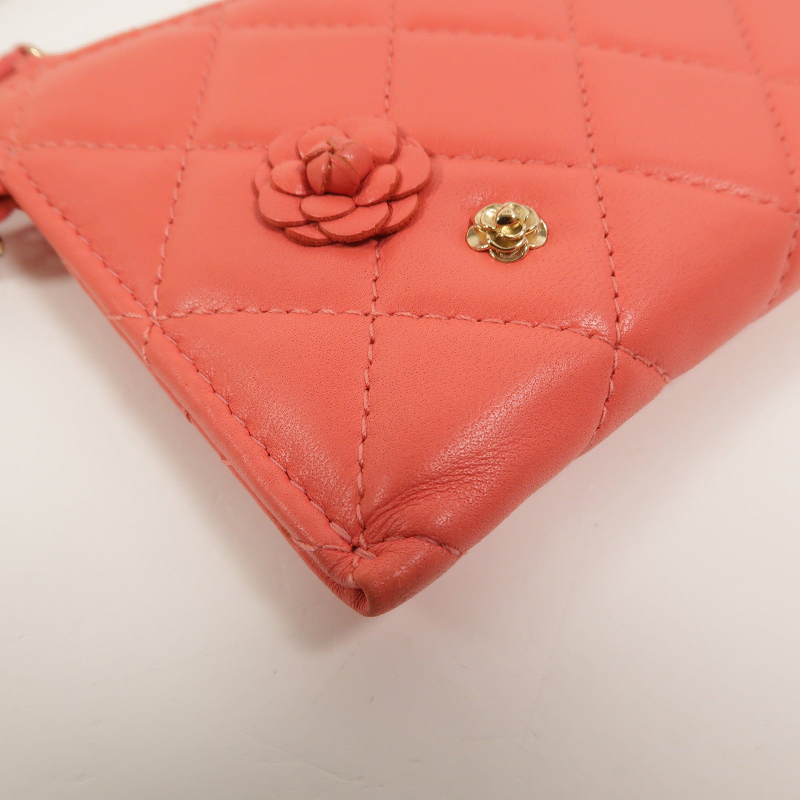 CHANEL 羊皮皮革Camellia Clutch長錢包