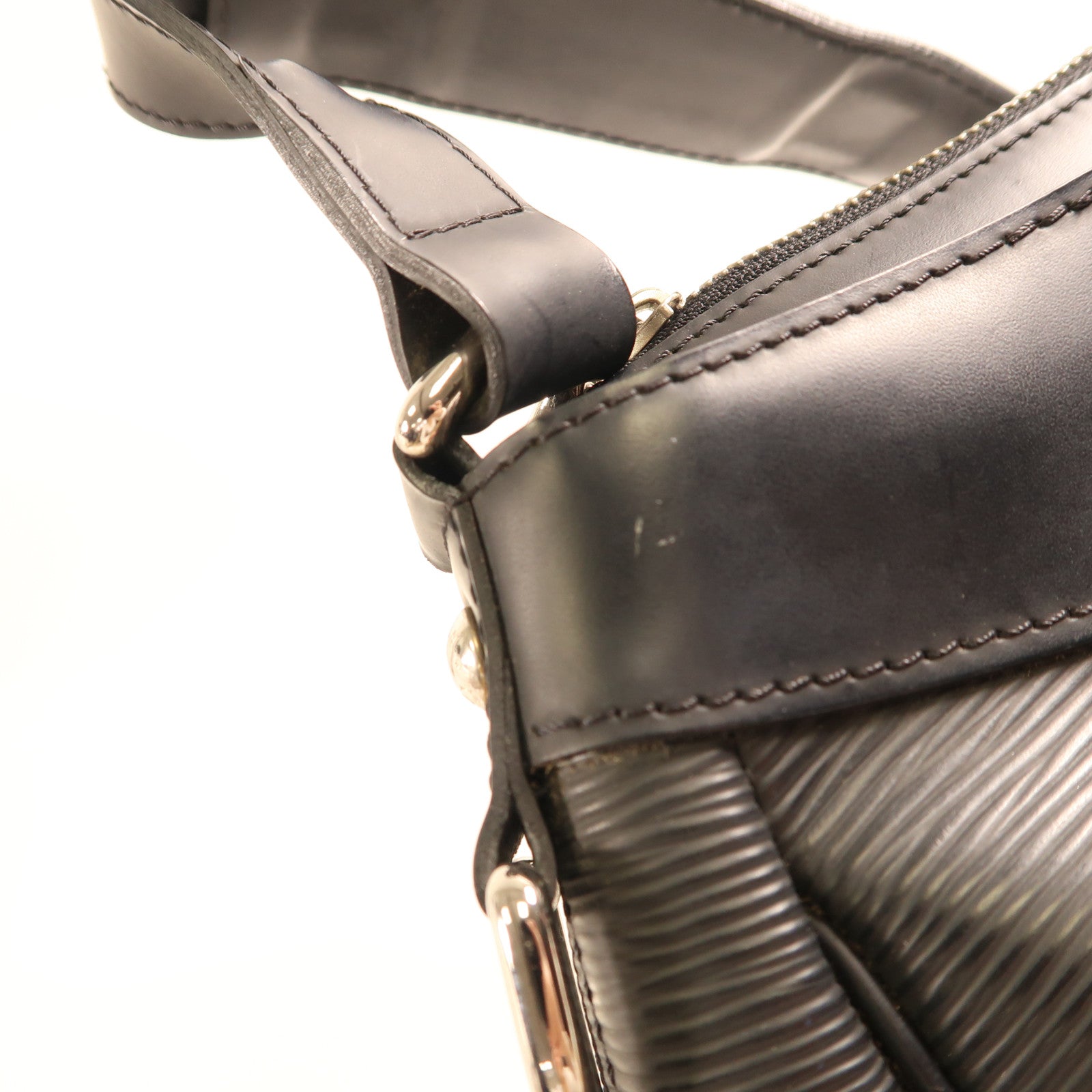 LOUIS VUITTON LV SHW Turenne PM Shoulder Bag Epi Leather M59282 Black