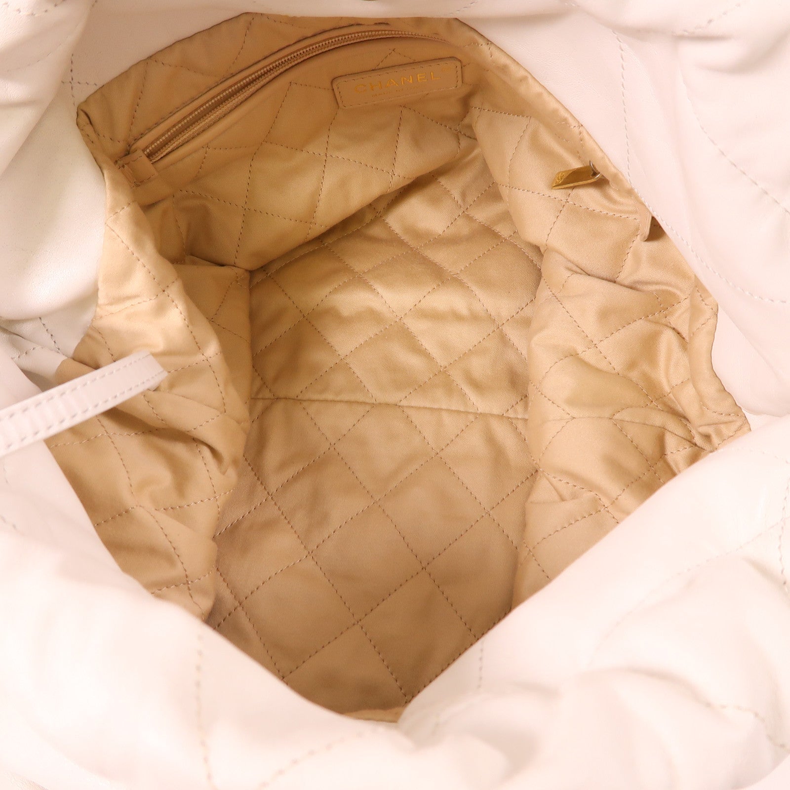 CHANEL 牛皮皮革Chanel 22 Small金扣鏈帶肩背袋