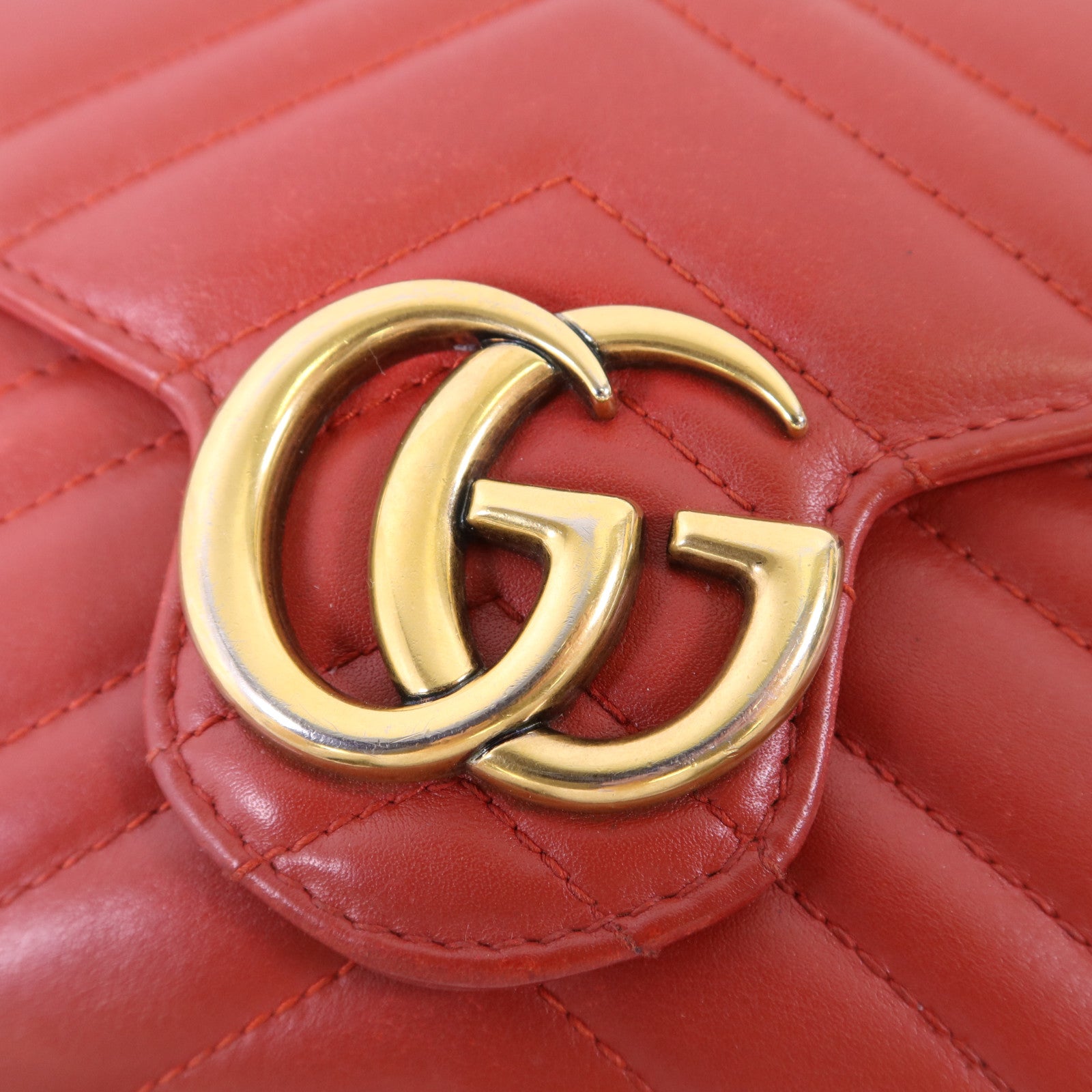GUCCI 牛皮皮革GG Marmont金扣鏈帶肩背袋