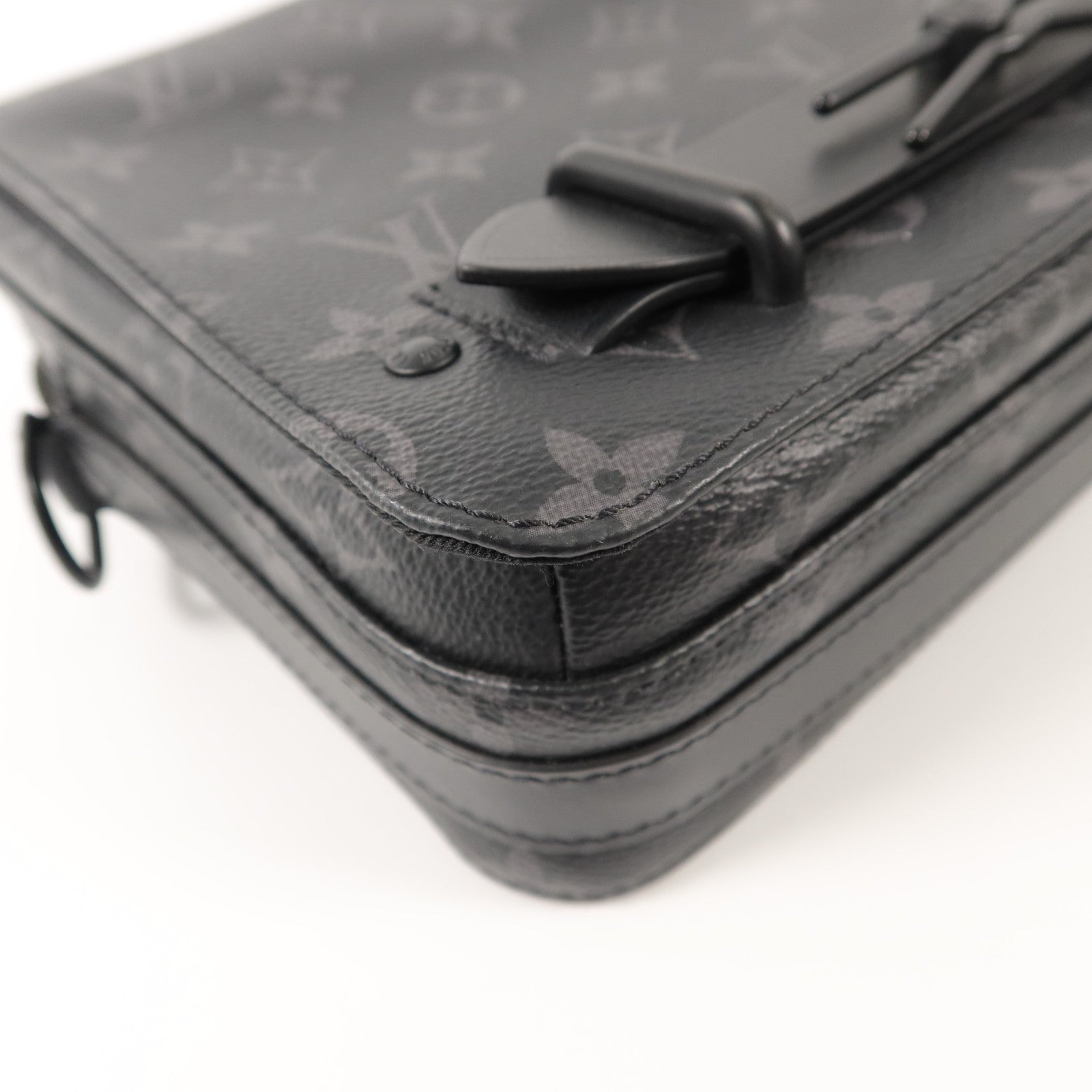 LOUIS VUITTON Monogram Eclipse Steamer肩背袋