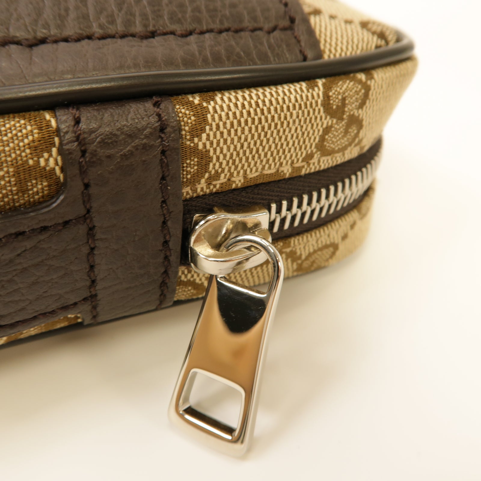 GUCCI 帆布Waist Bag銀扣腰包棕色