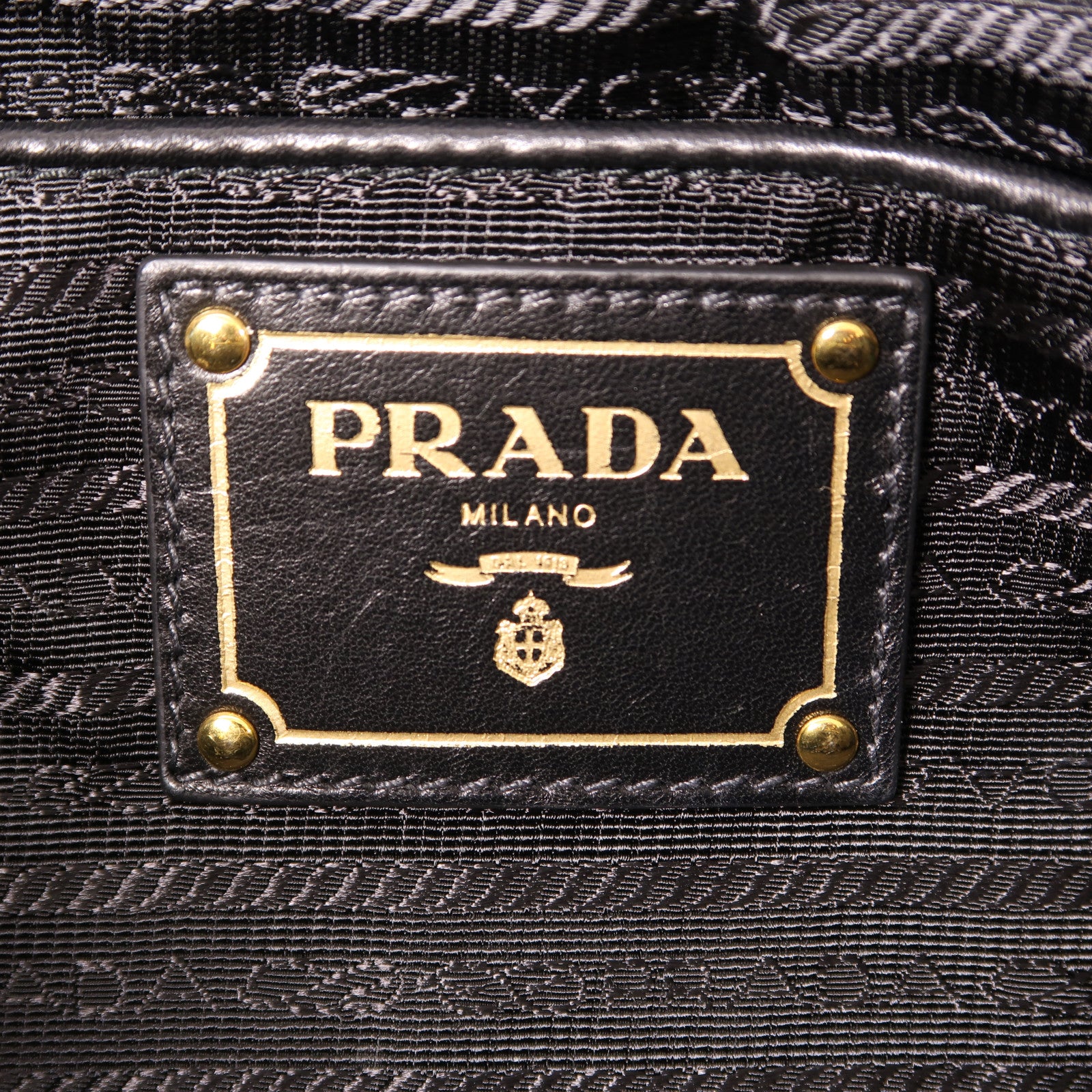 PRADA Nappa皮革Gaufre 2 Way Shoulder金扣手挽肩背兩用袋黑色