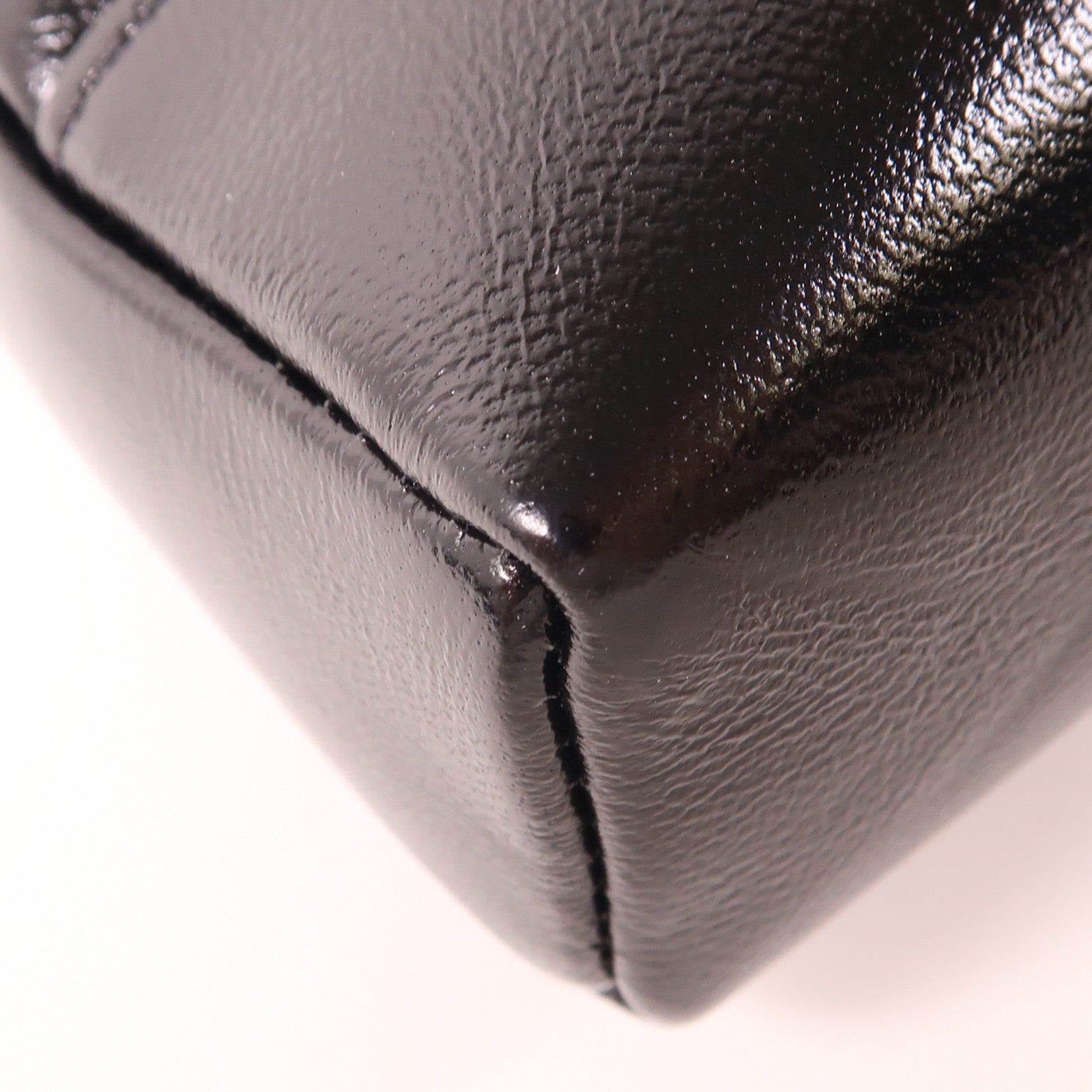 CHANEL 皮革Nano 31銀扣鏈帶肩背袋