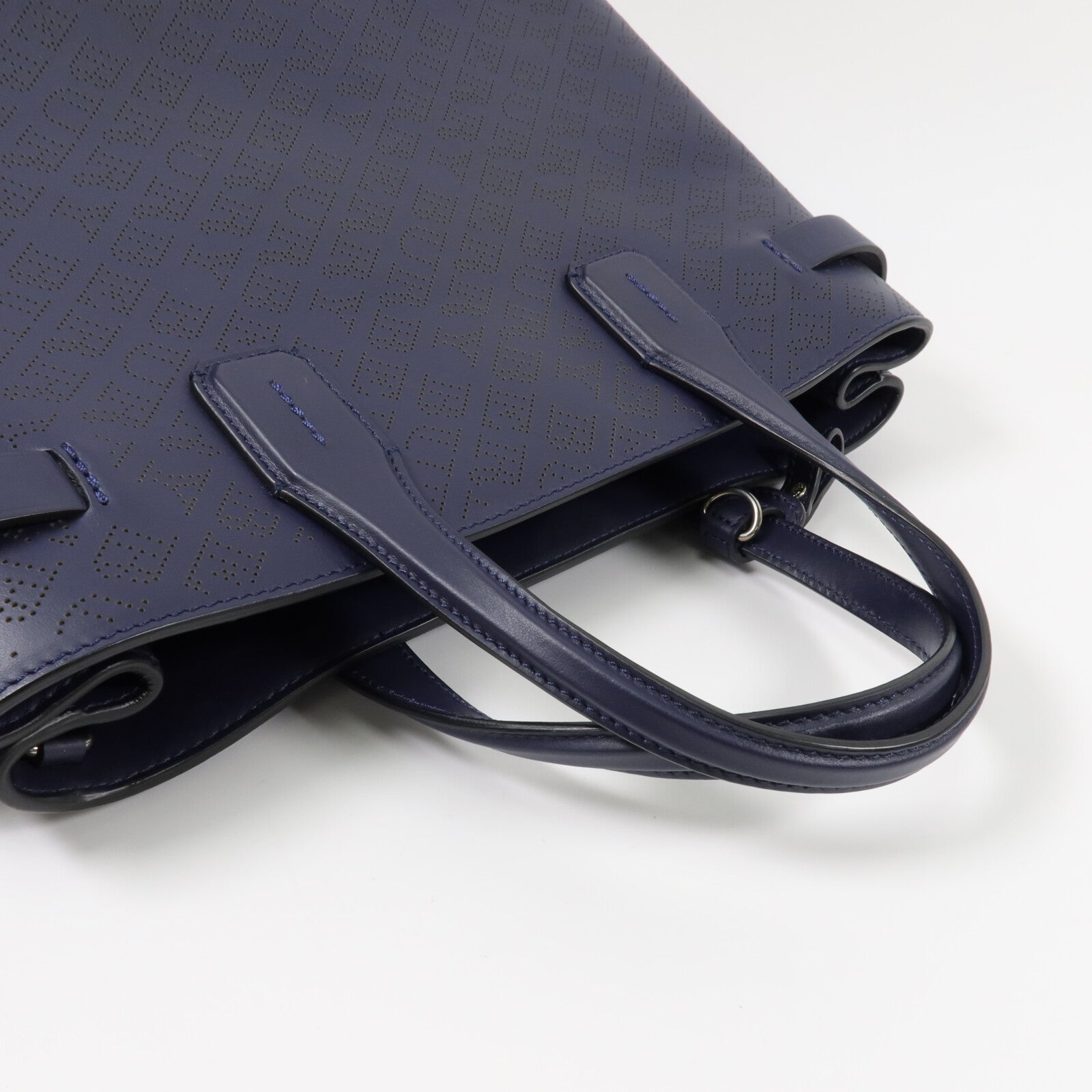 BURBERRY 牛皮皮革Banner Small Perforated Tote手挽肩背兩用袋