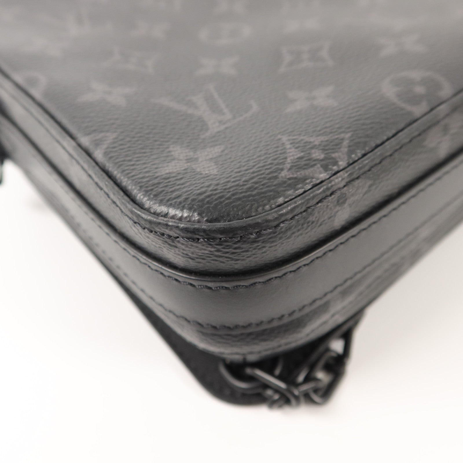 LOUIS VUITTON Monogram Eclipse Steamer肩背袋