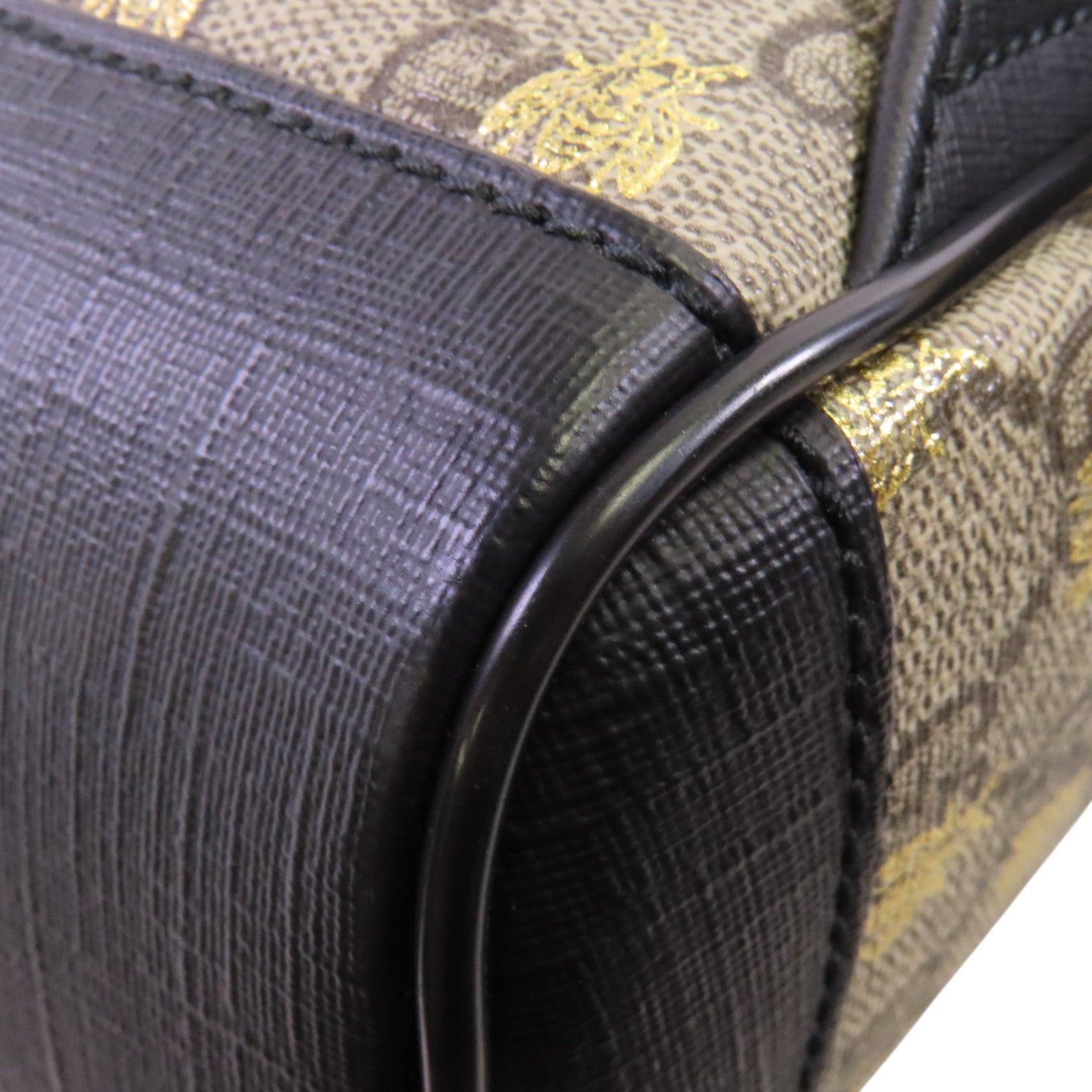 GUCCI 【激減優惠】塗層帆布GG Supreme Backpack金扣背包