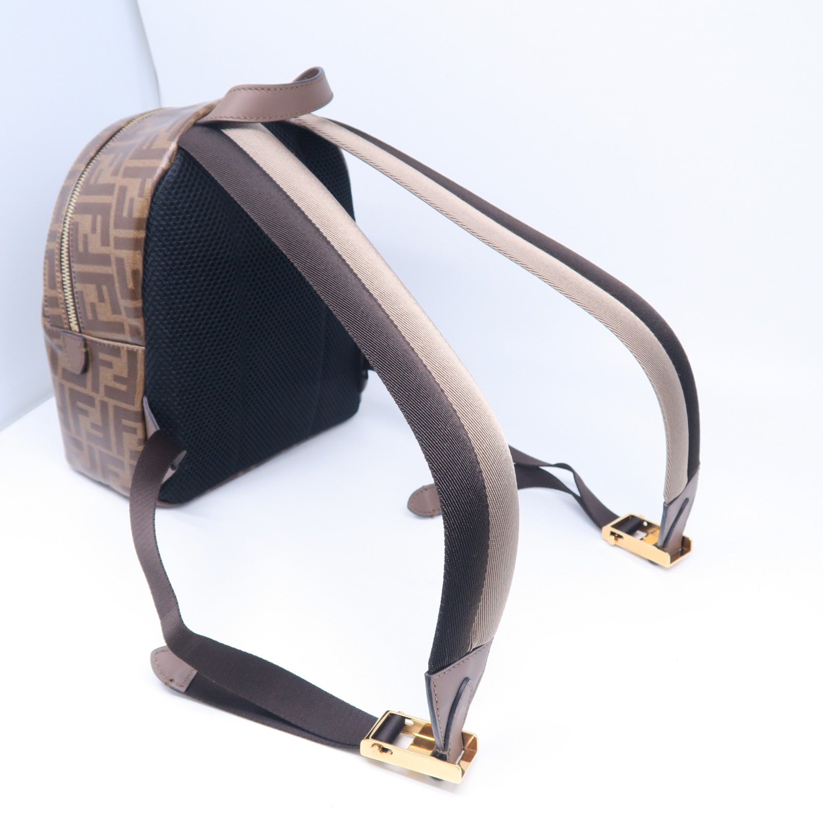 FENDI **【激減優惠】塗層帆布Backpack金扣背包啡色