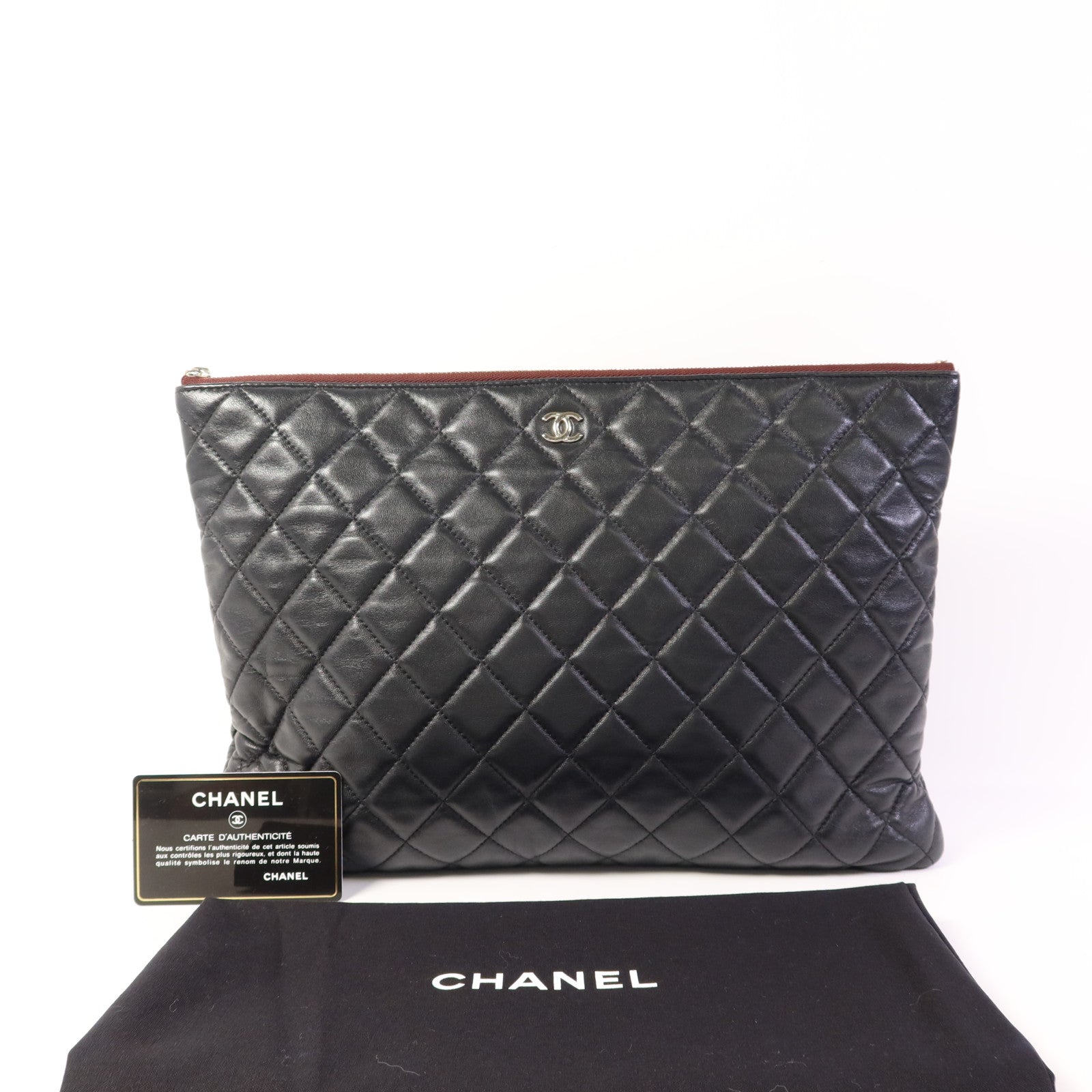 CHANEL 羊皮皮革Pouch銀扣小袋