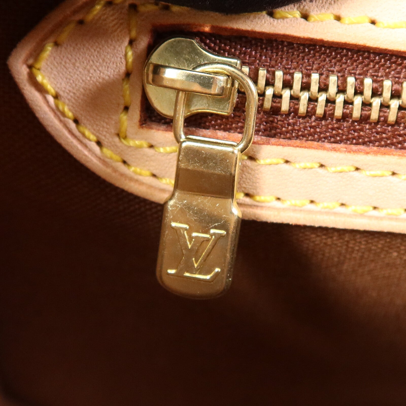 LOUIS VUITTON Monogram Sologne金扣肩背袋