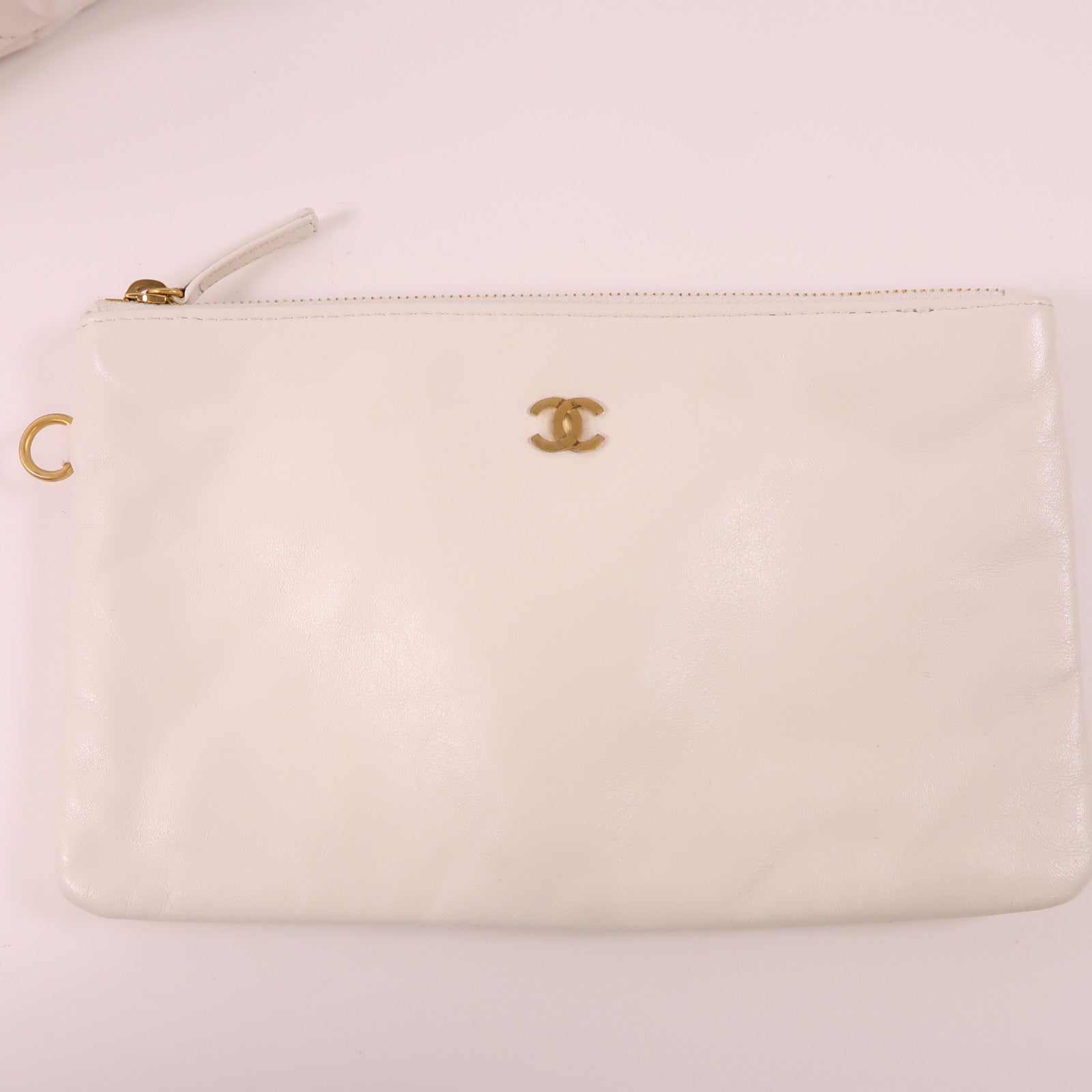 CHANEL 【激減優惠】牛皮皮革Chanel 22 Small金扣鏈帶肩背袋