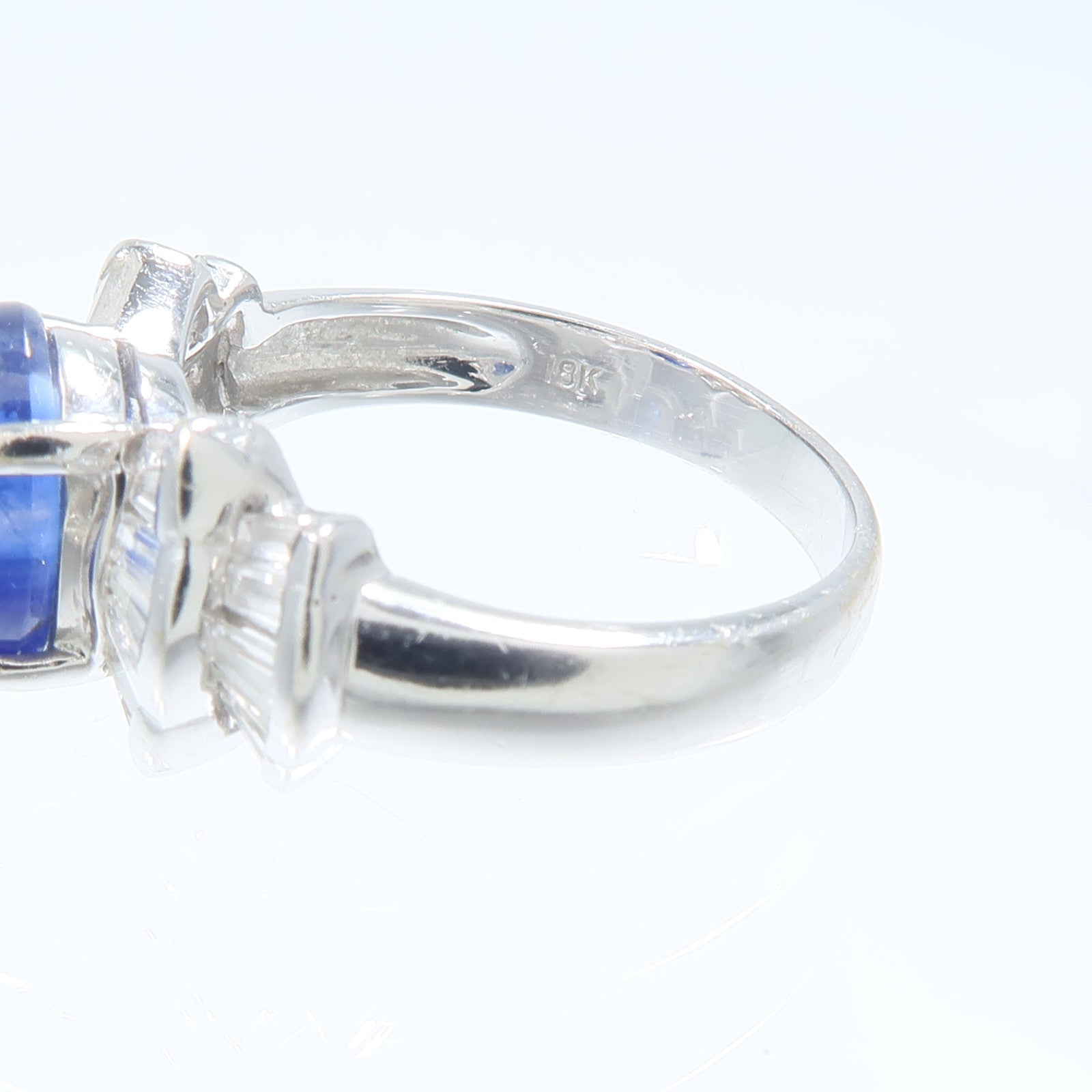JEWELRY 18K白金Sapphire Diamond Ring藍寶石/鑽石戒指