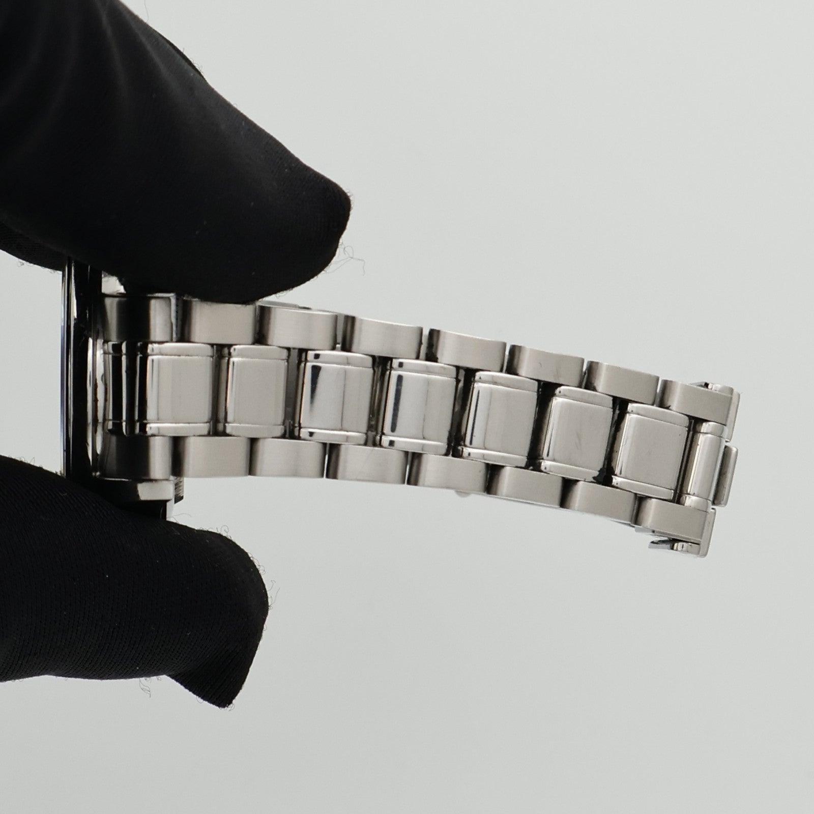 TUDOR Style 12100