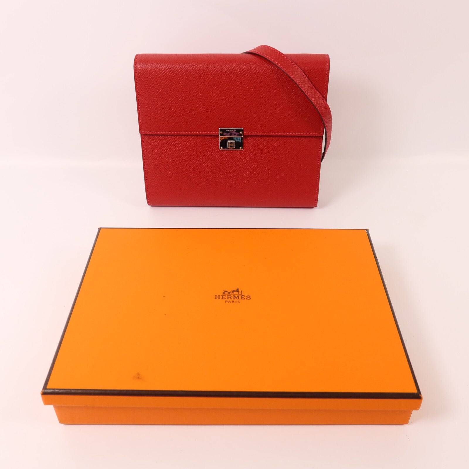 HERMES Epsom皮革Clic 16肩背袋Rouge Casaque
