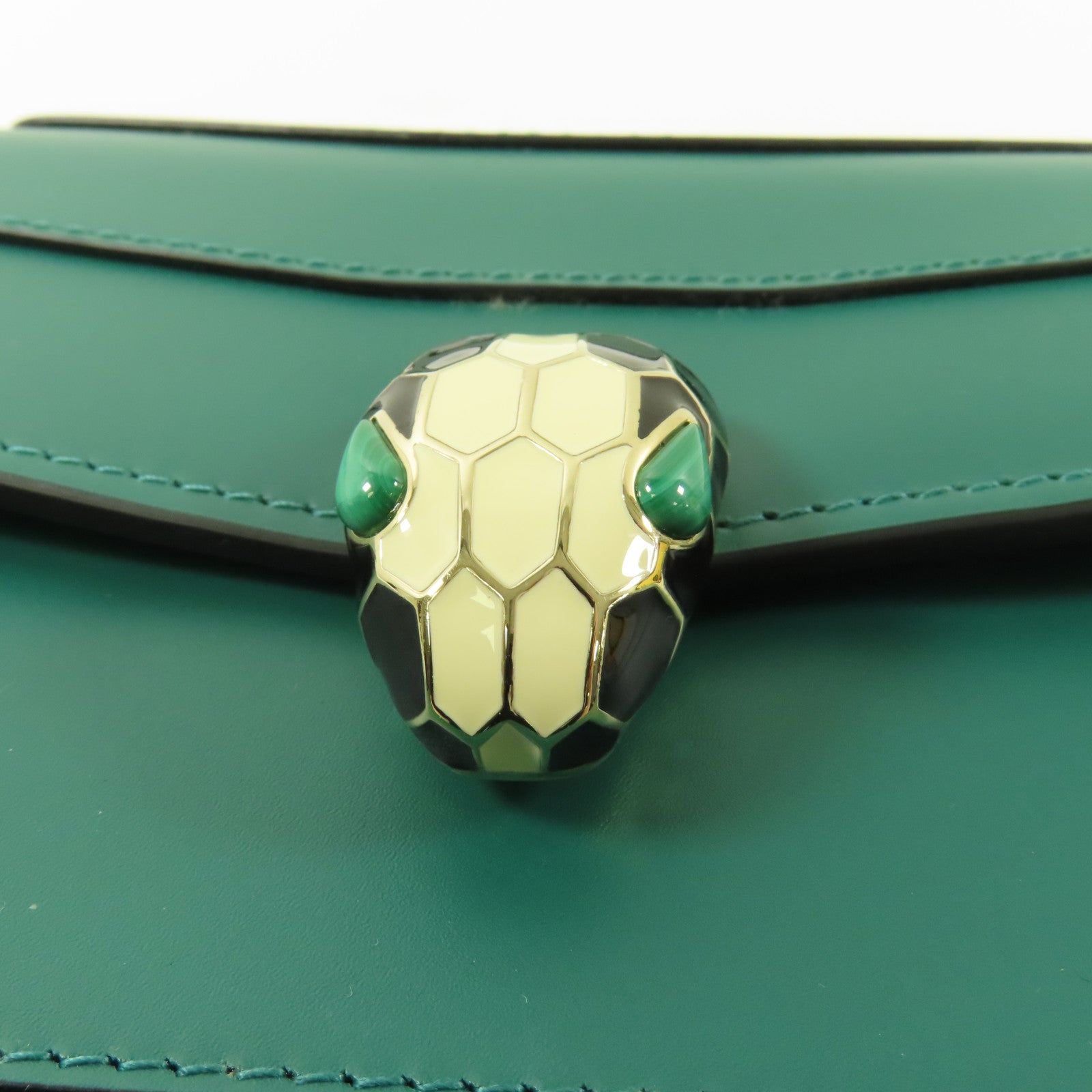 BVLGARI 牛皮皮革Chain Shoulder金扣鏈帶肩背袋